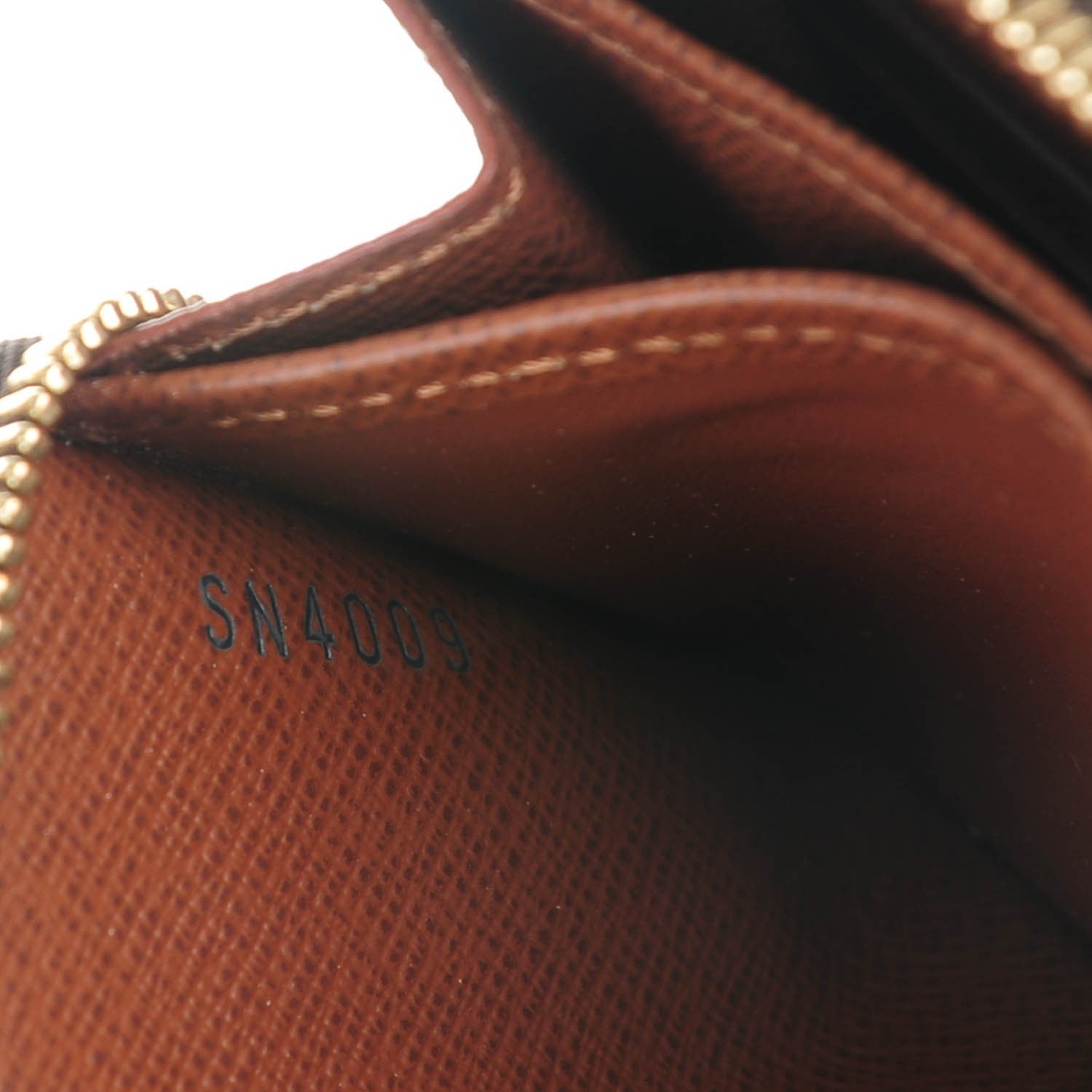 Louis Vuitton Monogram Zippy Coin Purse 7 of 8