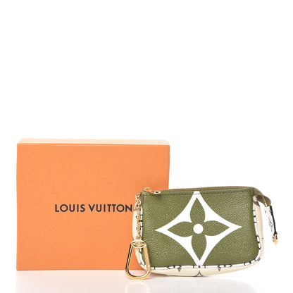 Louis Vuitton Monogram Giant Micro Pochette Accessories Kaki White 8 of 8