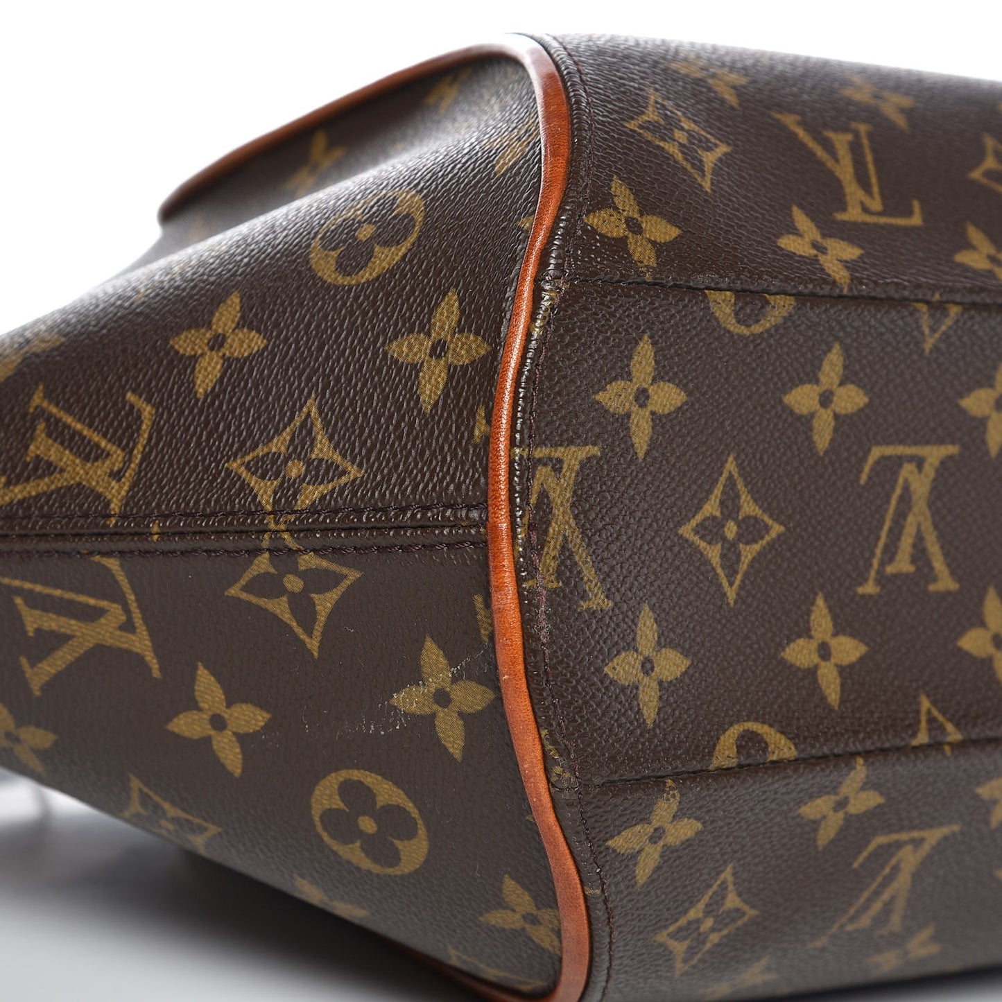 Monogram Ellipse MM