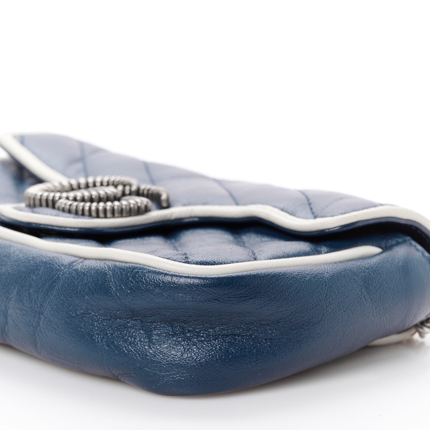 Vintage Effect Calfskin Matelasse Diagonal Super Mini Torchon GG Marmont Shoulder Bag Blue Agata Mystic White