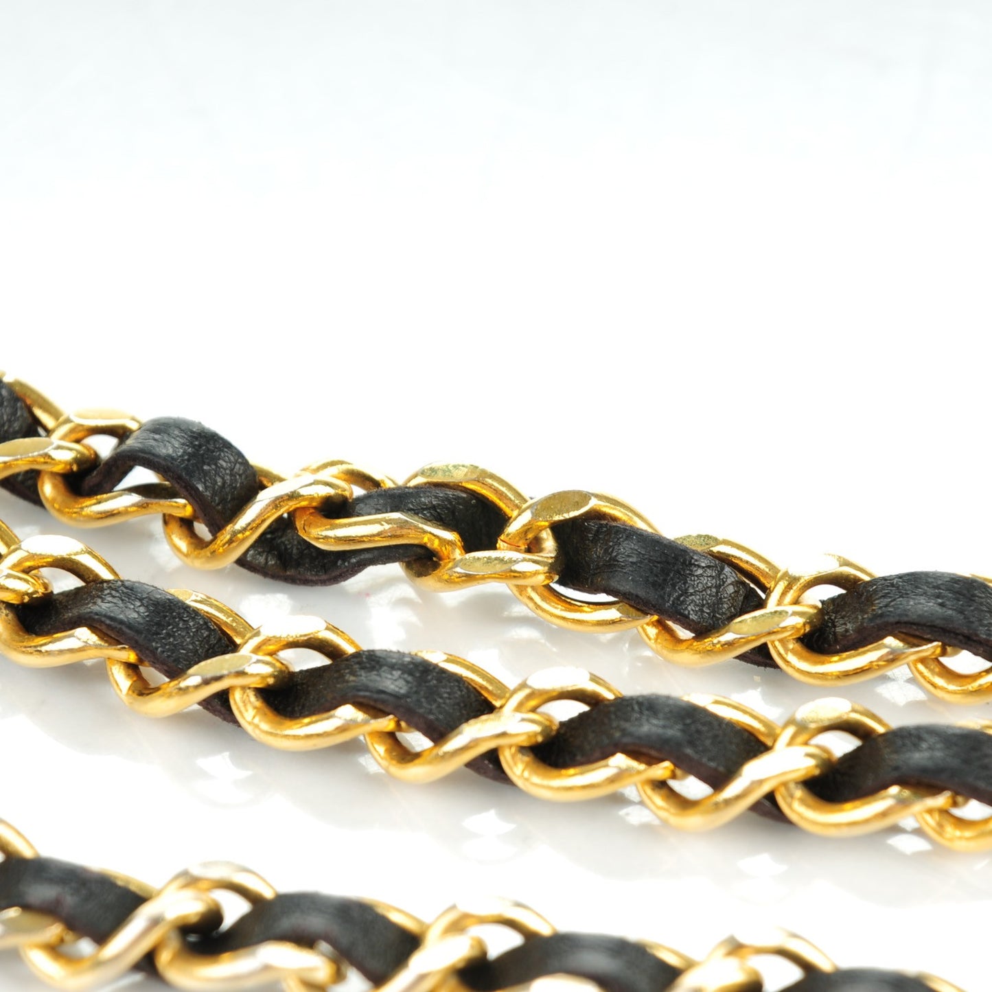 Lambskin Chain CC Medallion Belt Black Gold