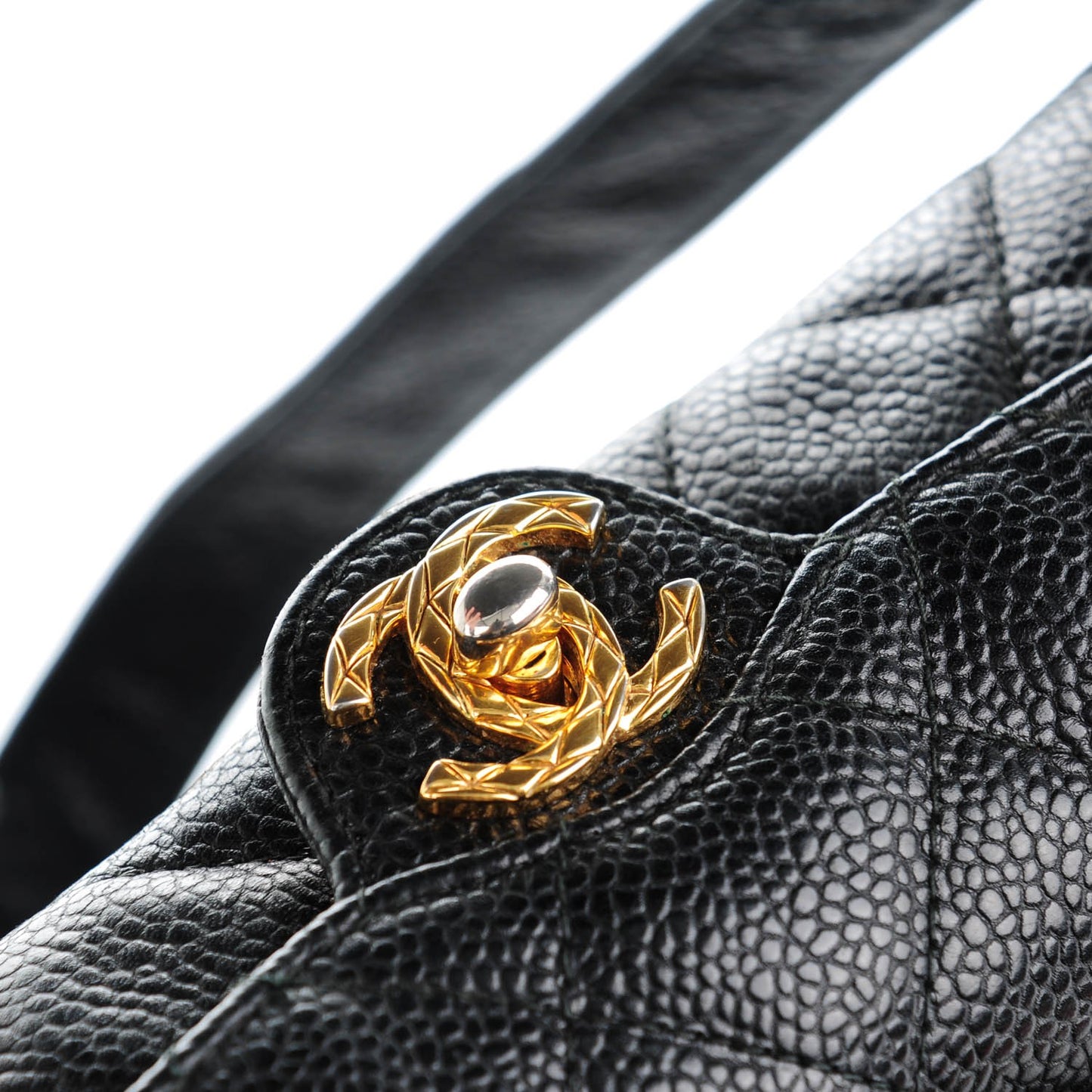 Caviar Quilted Shoulder Bag Black