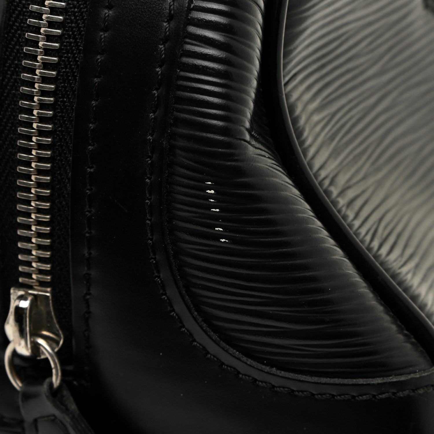 Louis Vuitton Epi Bowling Montaigne GM Black 22 of 32