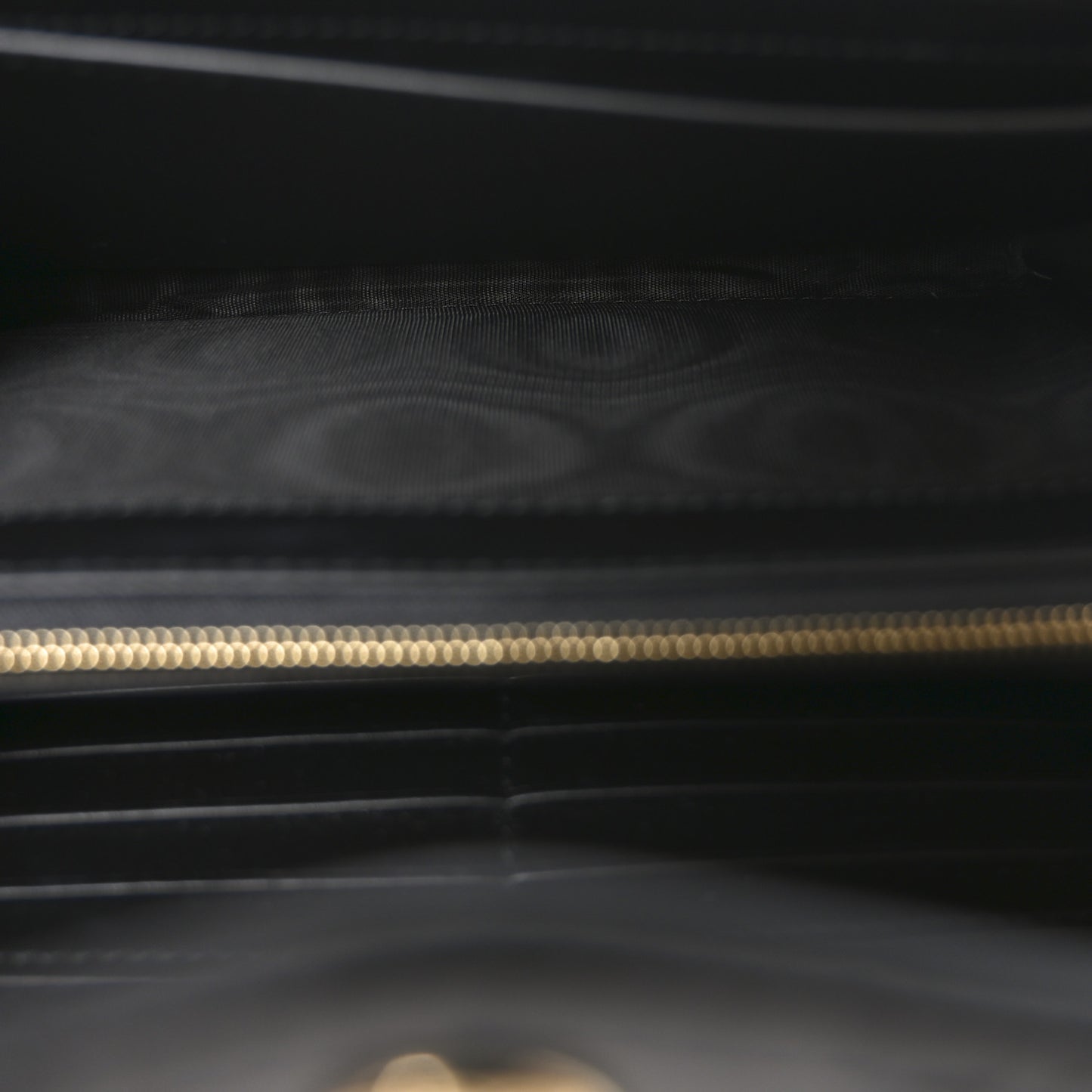 Calfskin GG Debossed Chain Wallet Black