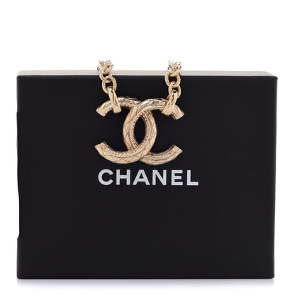 Chanel Metal Quilted CC Necklace Gold 6 of 6