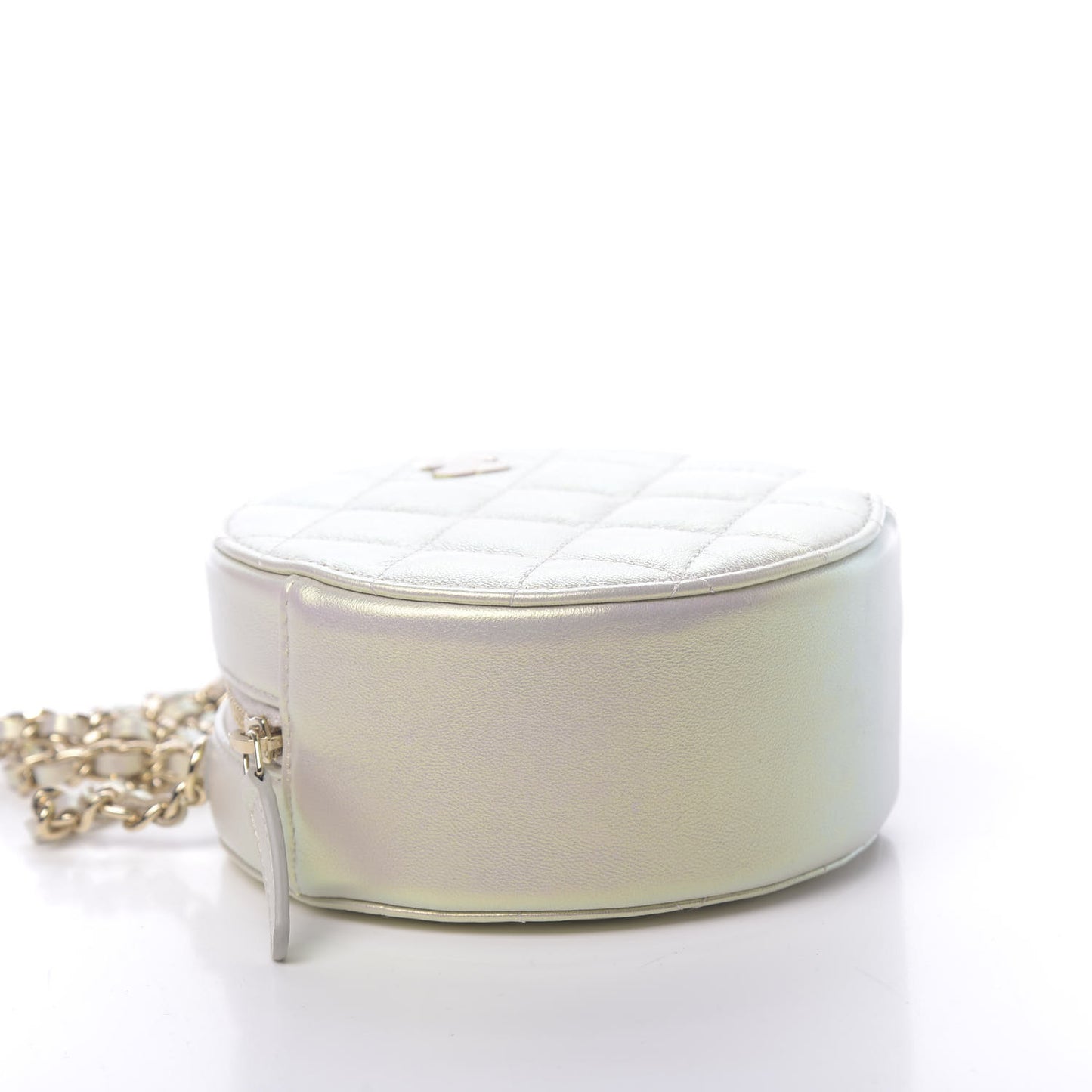 Iridescent Lambskin Quilted Round Clutch With Chain Ivory
