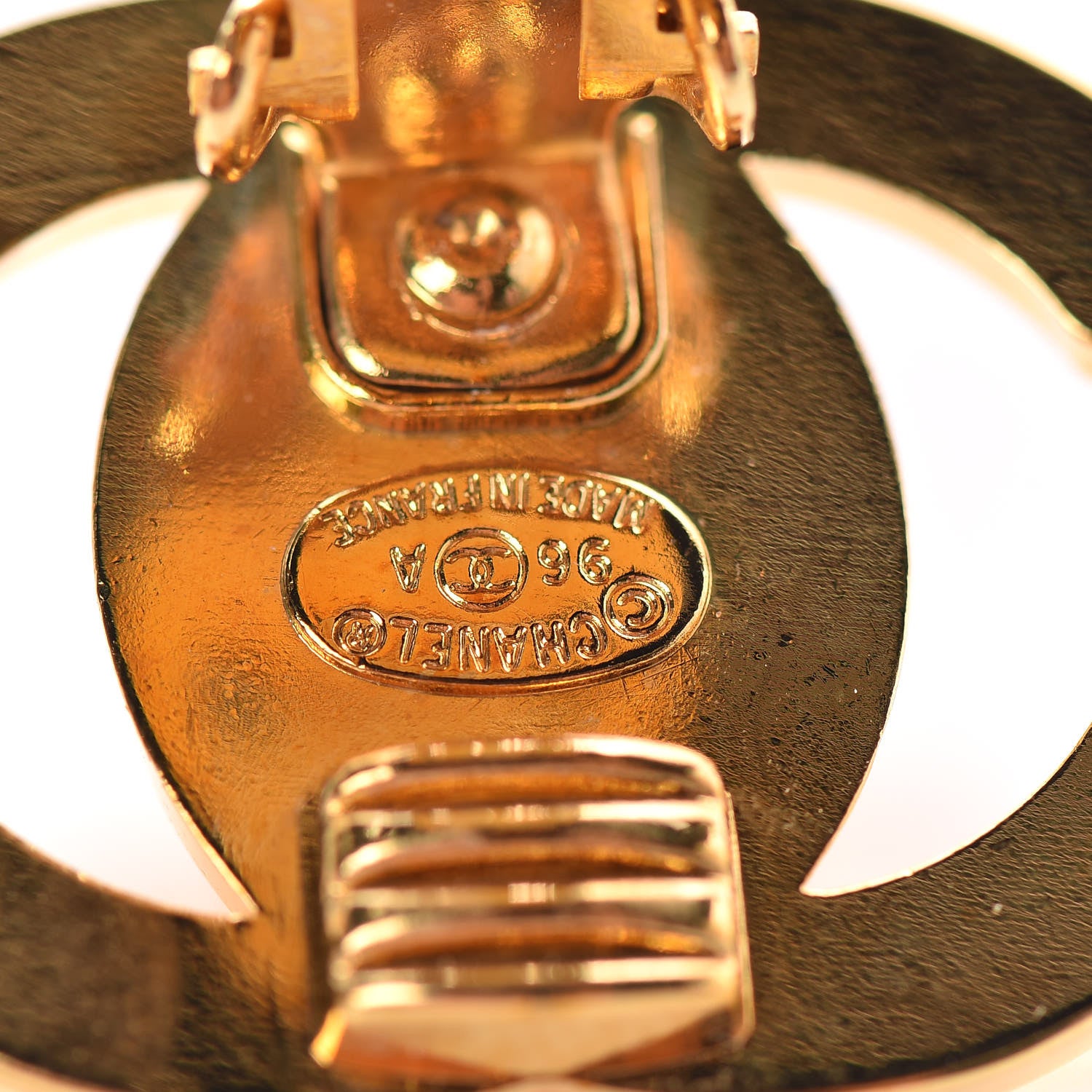 Chanel Metal CC Turnlock Clip On Earrings Gold 4 of 7