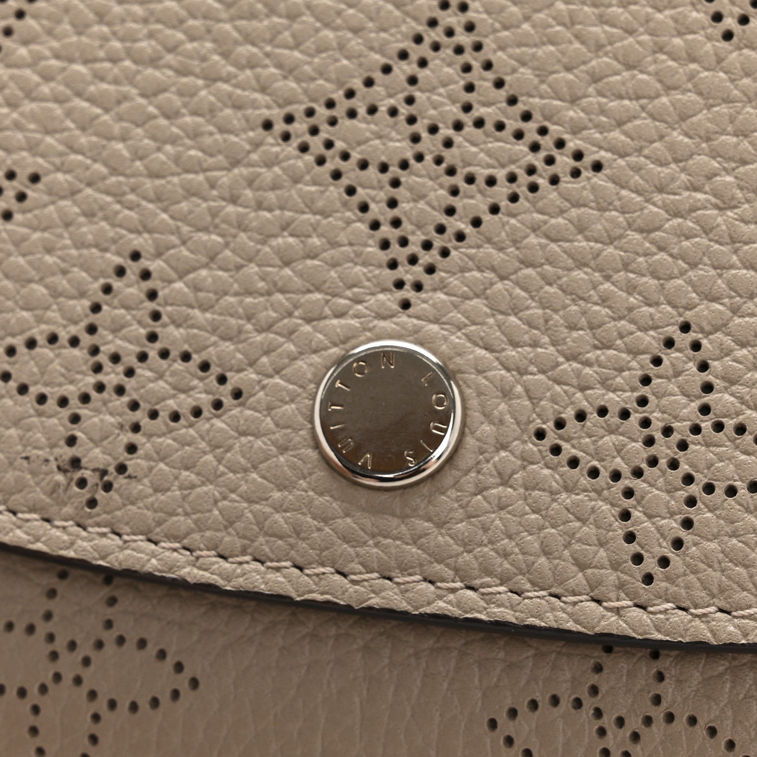 Louis Vuitton Mahina Iris Compact Wallet NM Galet 8 of 8