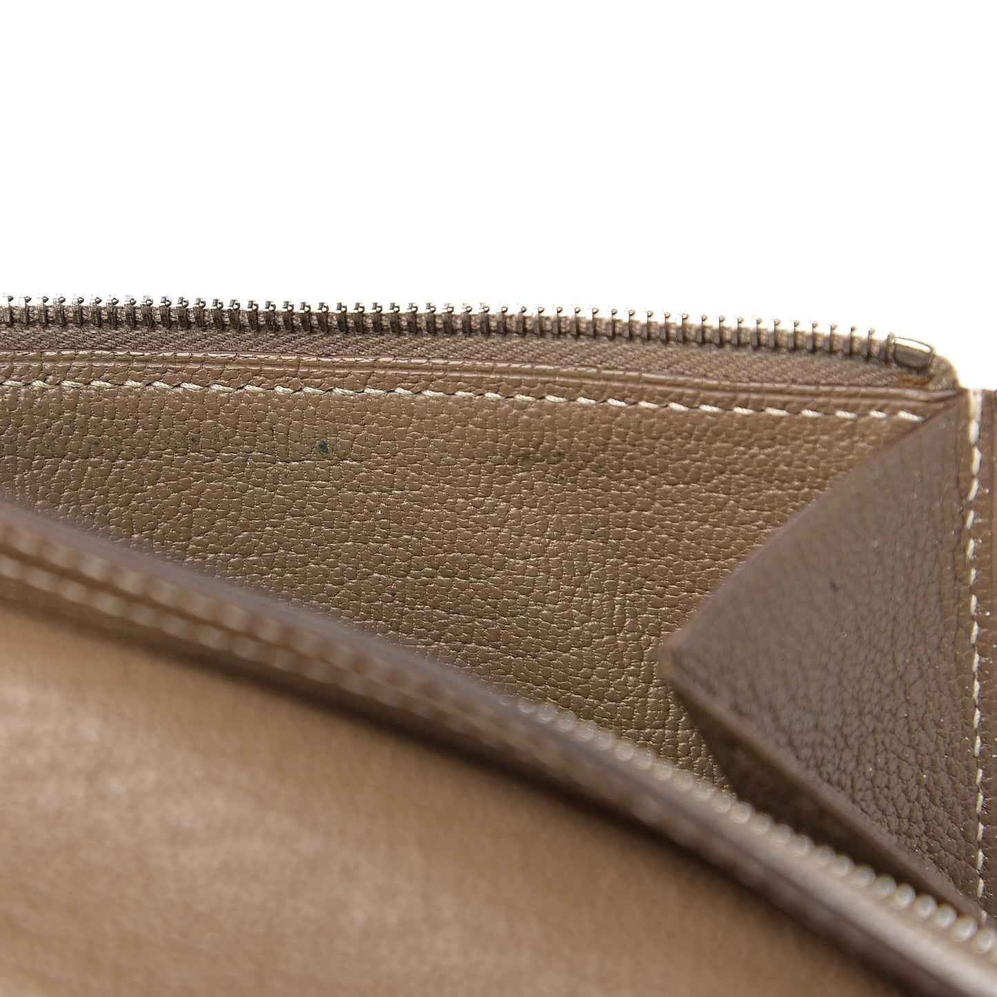 Chevre Mysore Bearn Gusset Wallet Etoupe