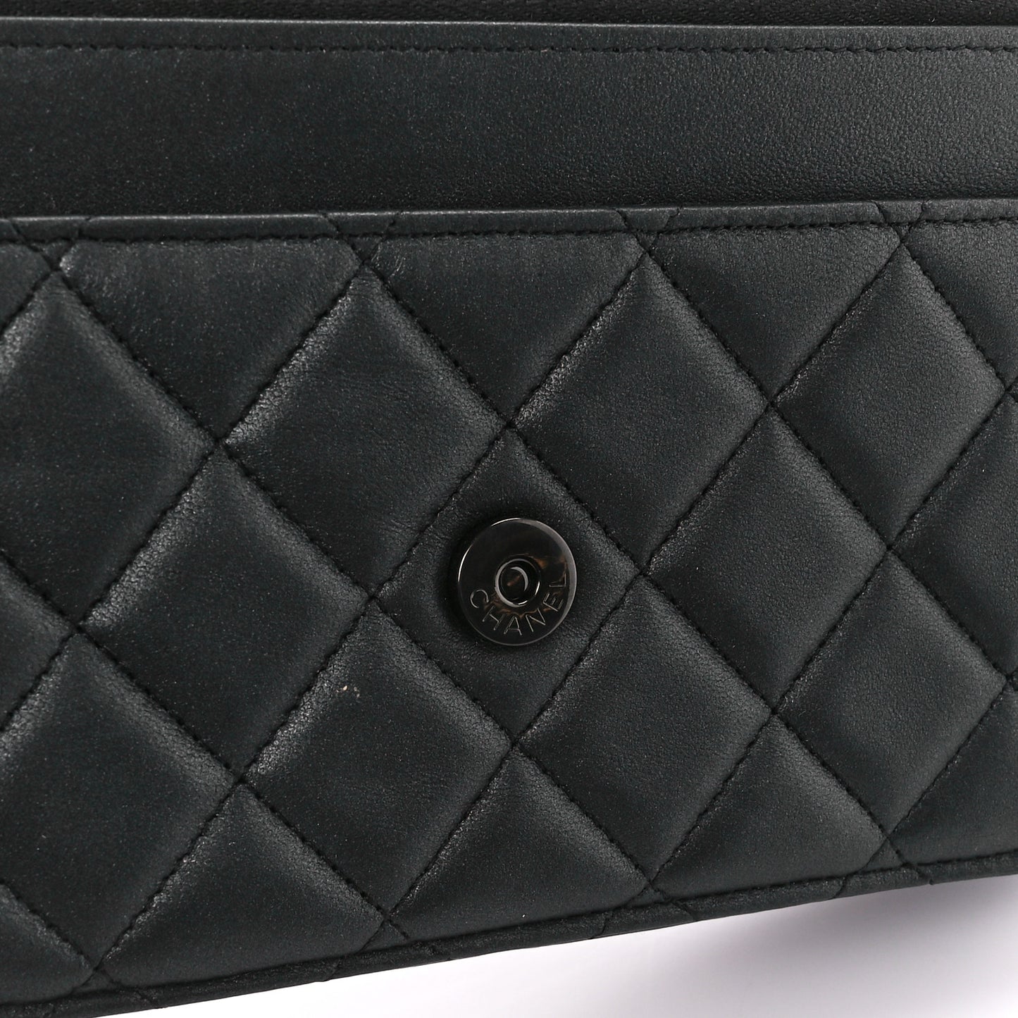 Lambskin Quilted Wallet On Chain WOC So Black