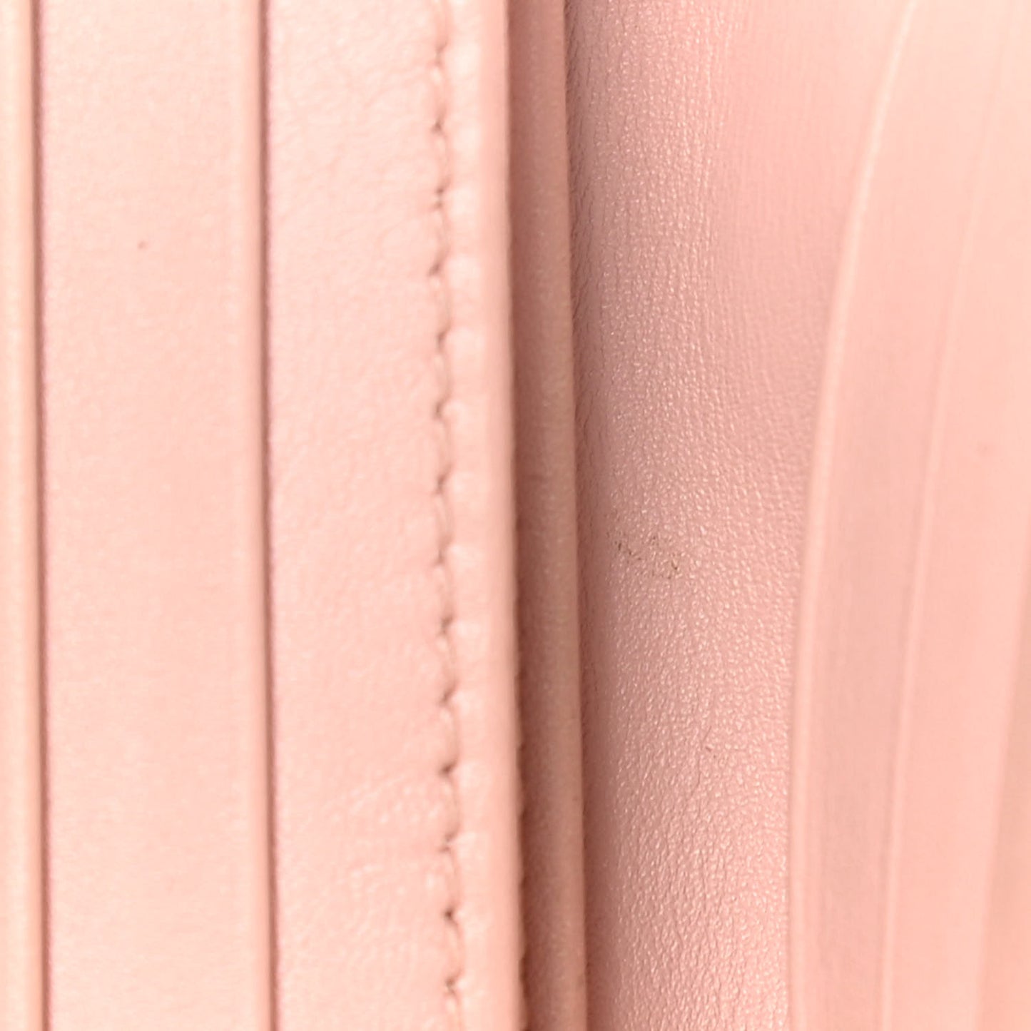 Calfskin Matelasse GG Marmont Card Case Wallet Perfect Pink