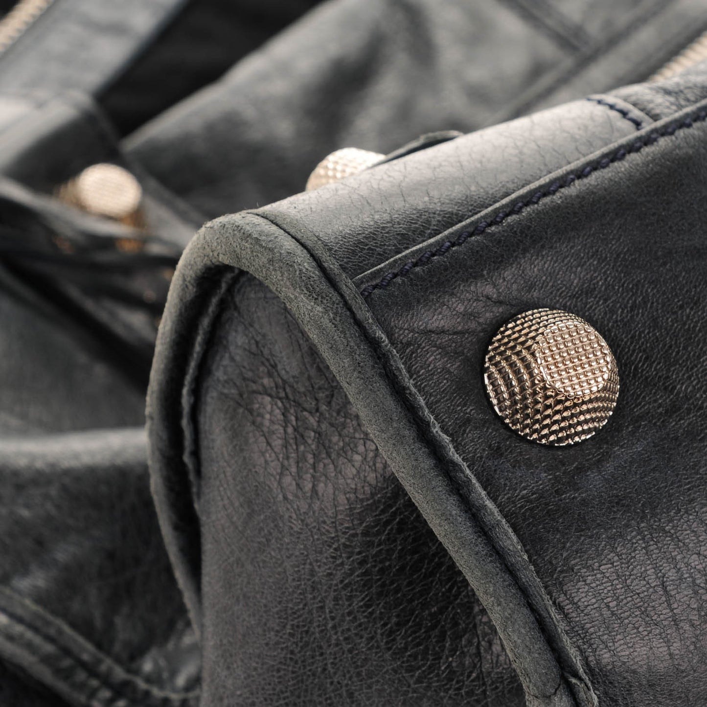 Agneau Giant 21 Silver Hardware Work Dark Night