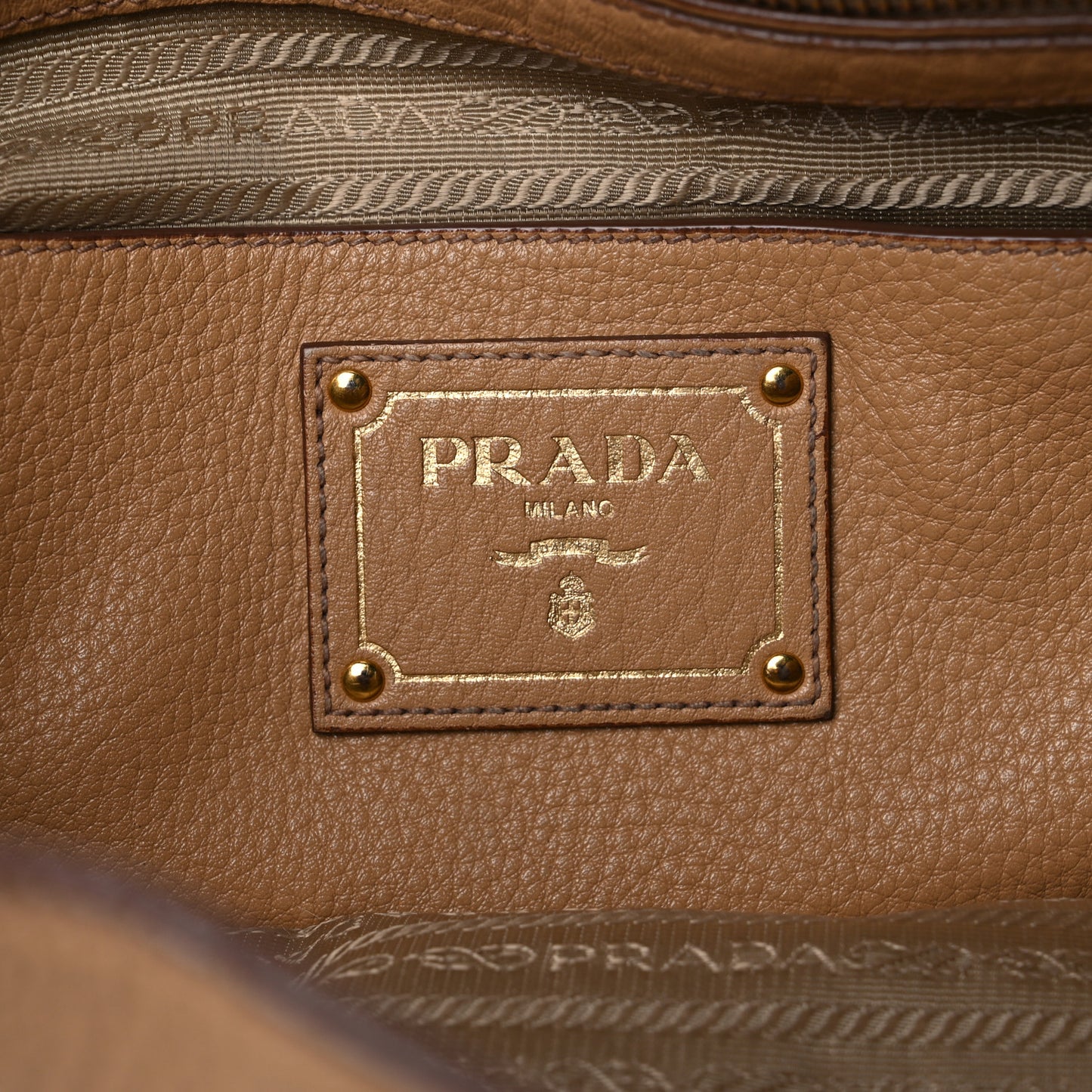 Vitello Daino Tote Caramel