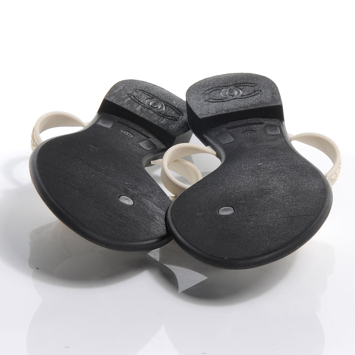 Chanel Jelly Quilted Camellia Thong Sandals 40 Black White 5 of 6