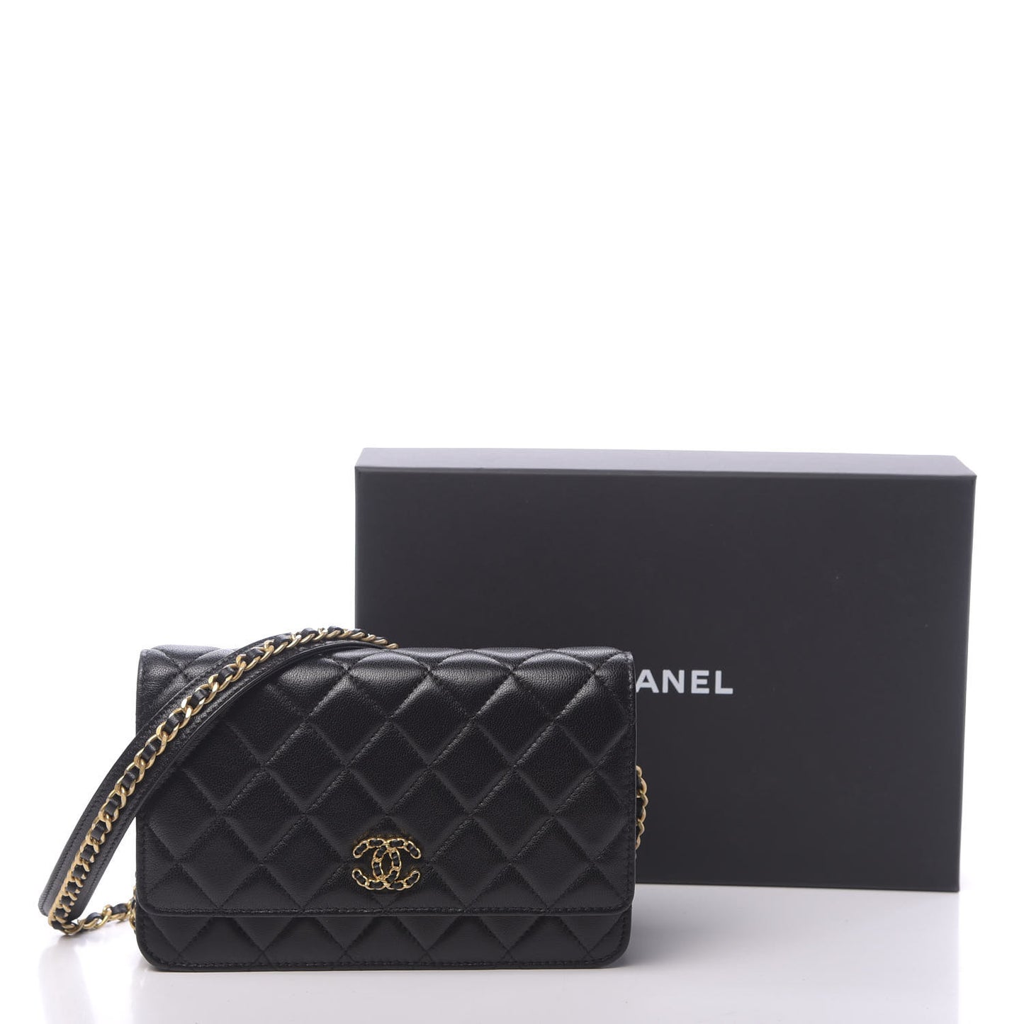 Lambskin Quilted Infinity Wallet On Chain WOC Black