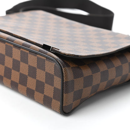 Louis Vuitton Damier Ebene District PM 7 of 10