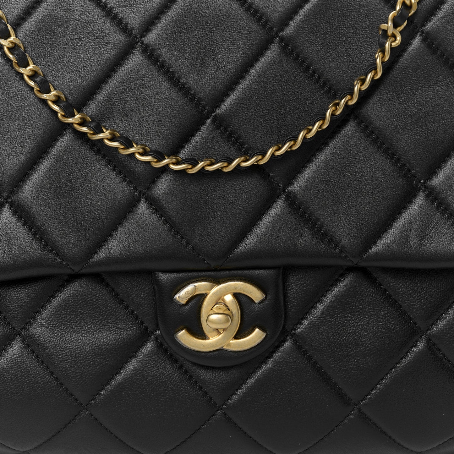 Lambskin Quilted Side Flap Black