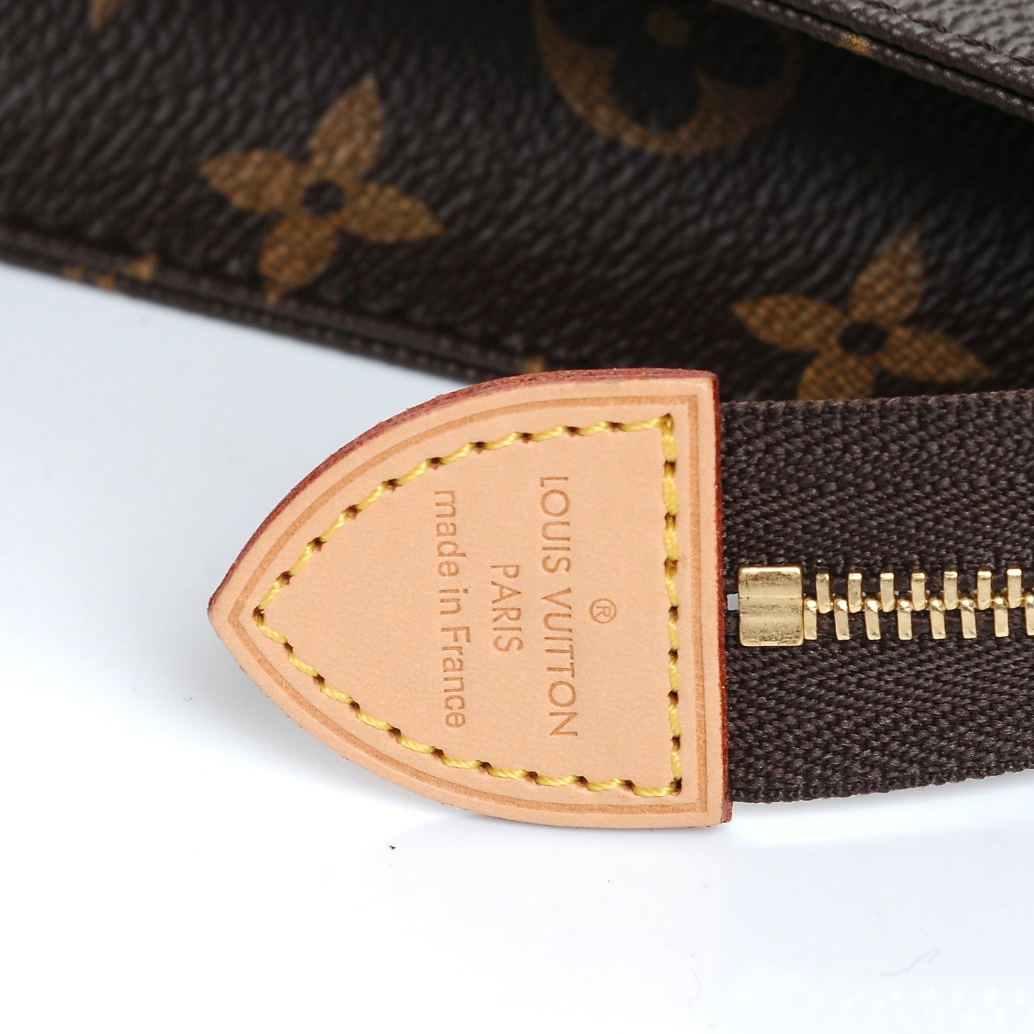 Louis Vuitton Monogram Toiletry Pouch 26 5 of 7