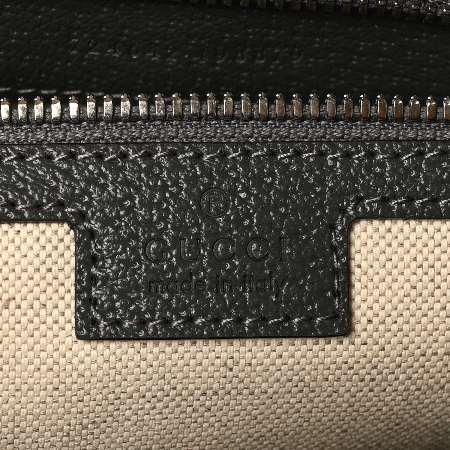 Gucci GG Supreme Monogram Textured Dollar Calfskin Medium Savoy Duffle Bag Grey Black Graphite Grey 6 of 11