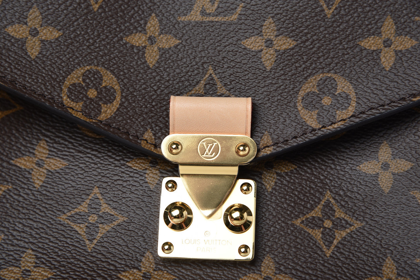 Monogram Pochette Metis