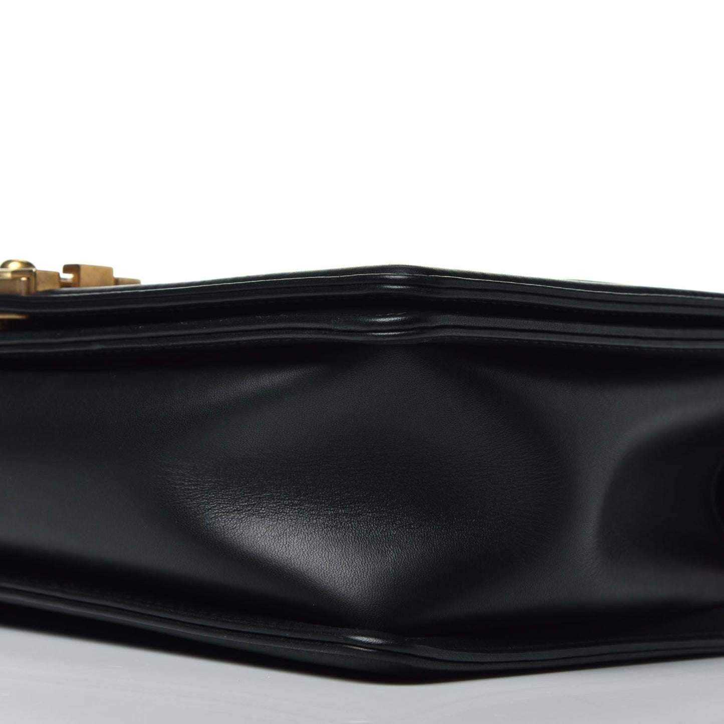 Calfskin Caviar Suede Chevron New Medium Boy Flap Black