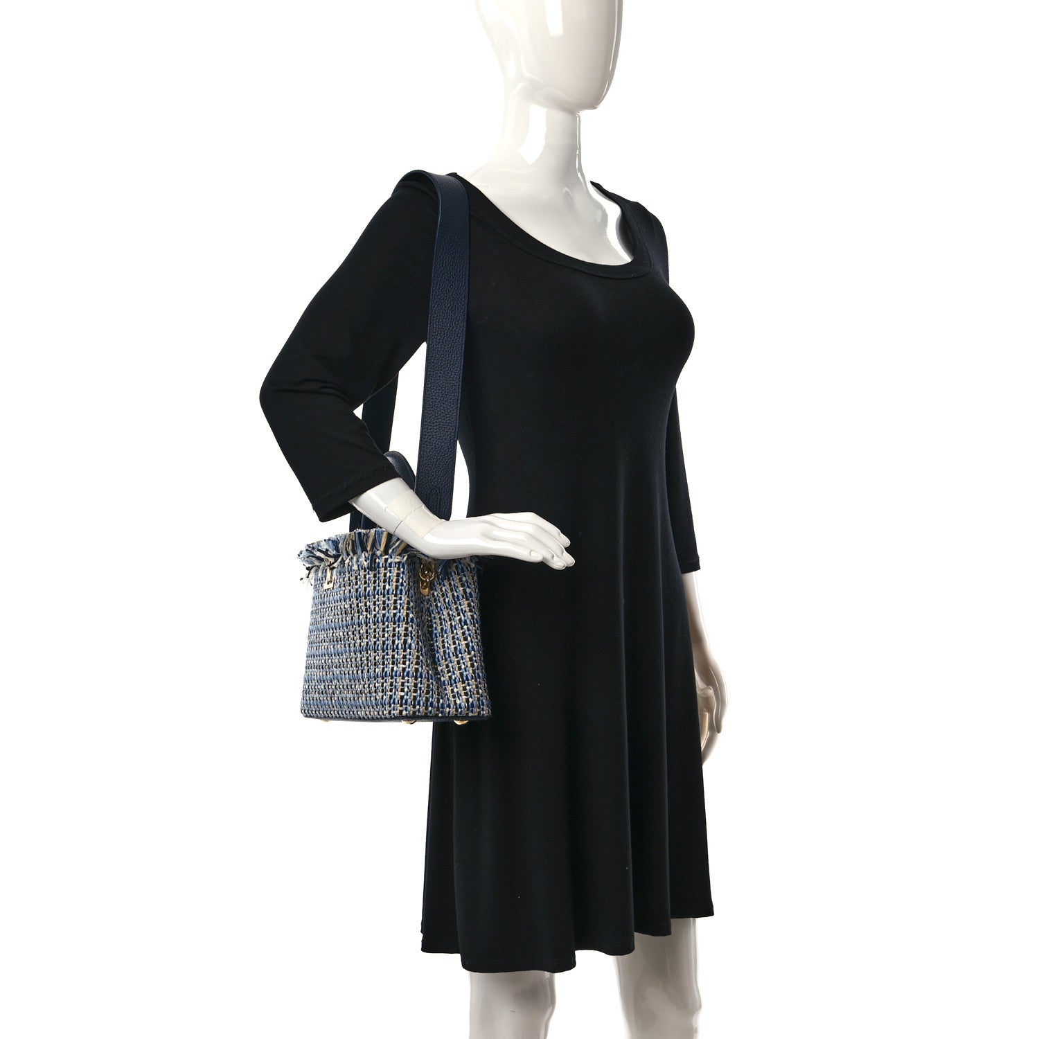 Louis Vuitton Tweed Raffia Calfskin Capucines MM Multicolor Navy 2 of 8
