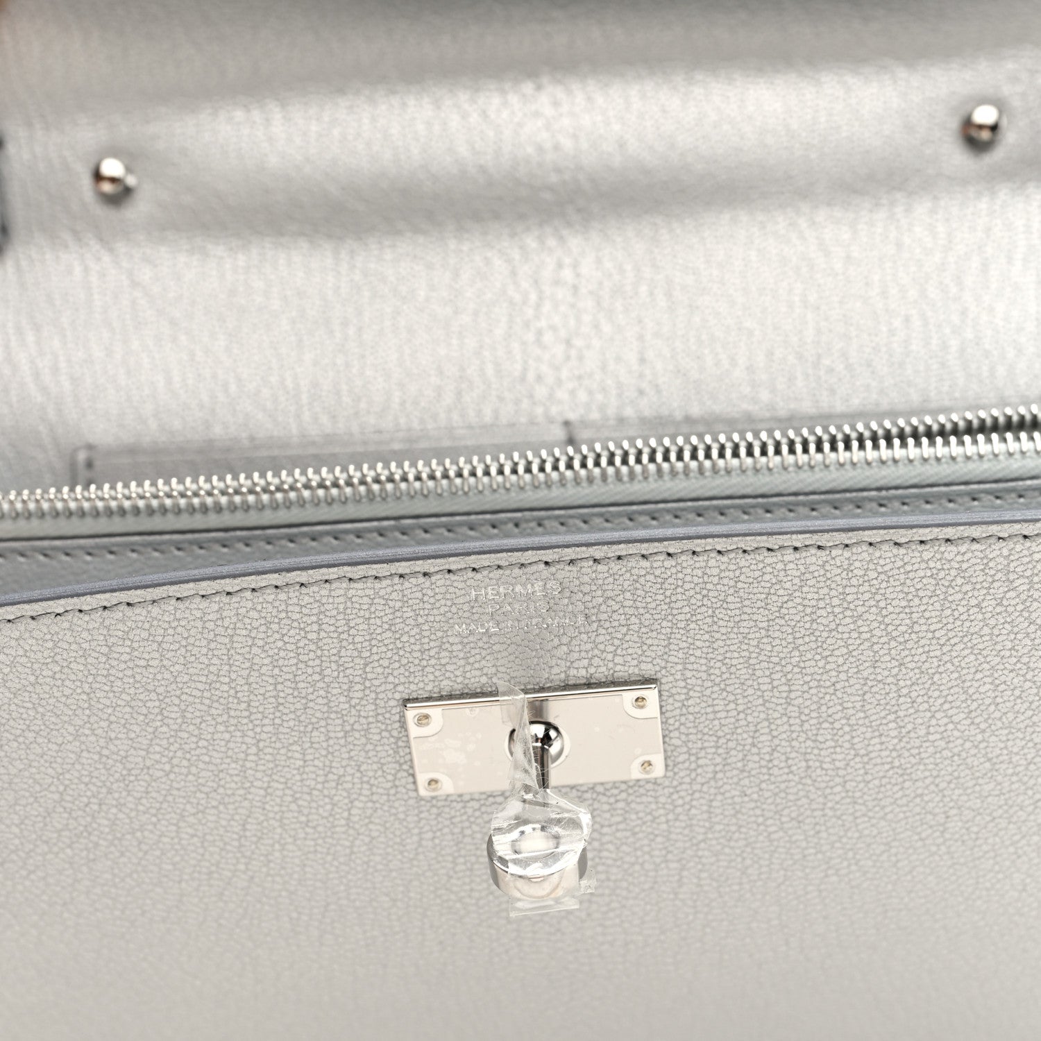 Hermes Metallic Chevre Chamkilight Kelly Wallet To Go Argent 6 of 11