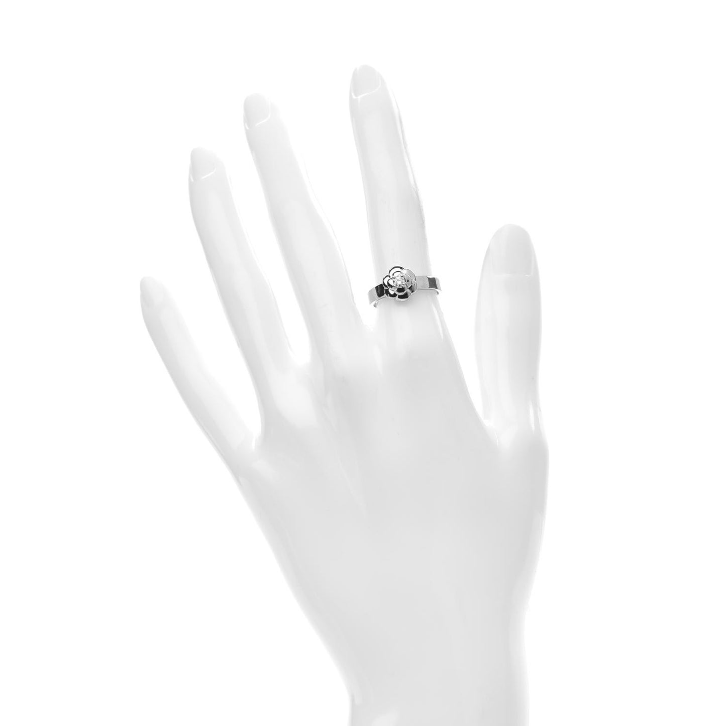 18K White Gold Diamond Camellia Ring 51 5.75