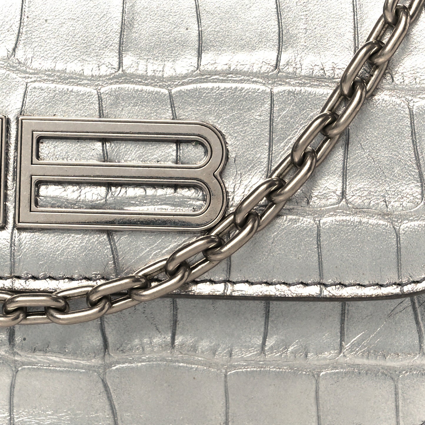 Metallic Extra Supple Calfskin Crocodile Embossed Gossip Wallet On Chain Silver