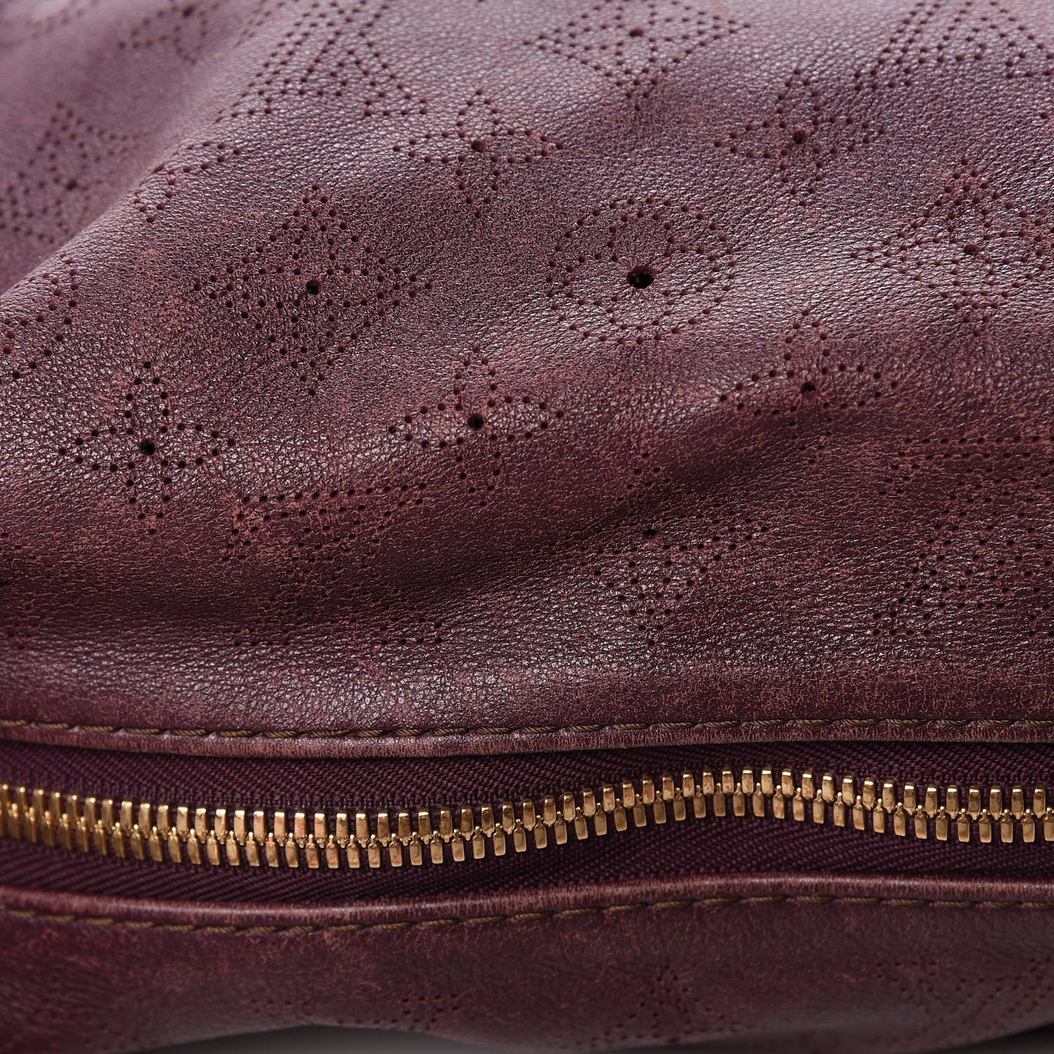 Louis Vuitton Mahina Onatah GM Aubergine 8 of 18