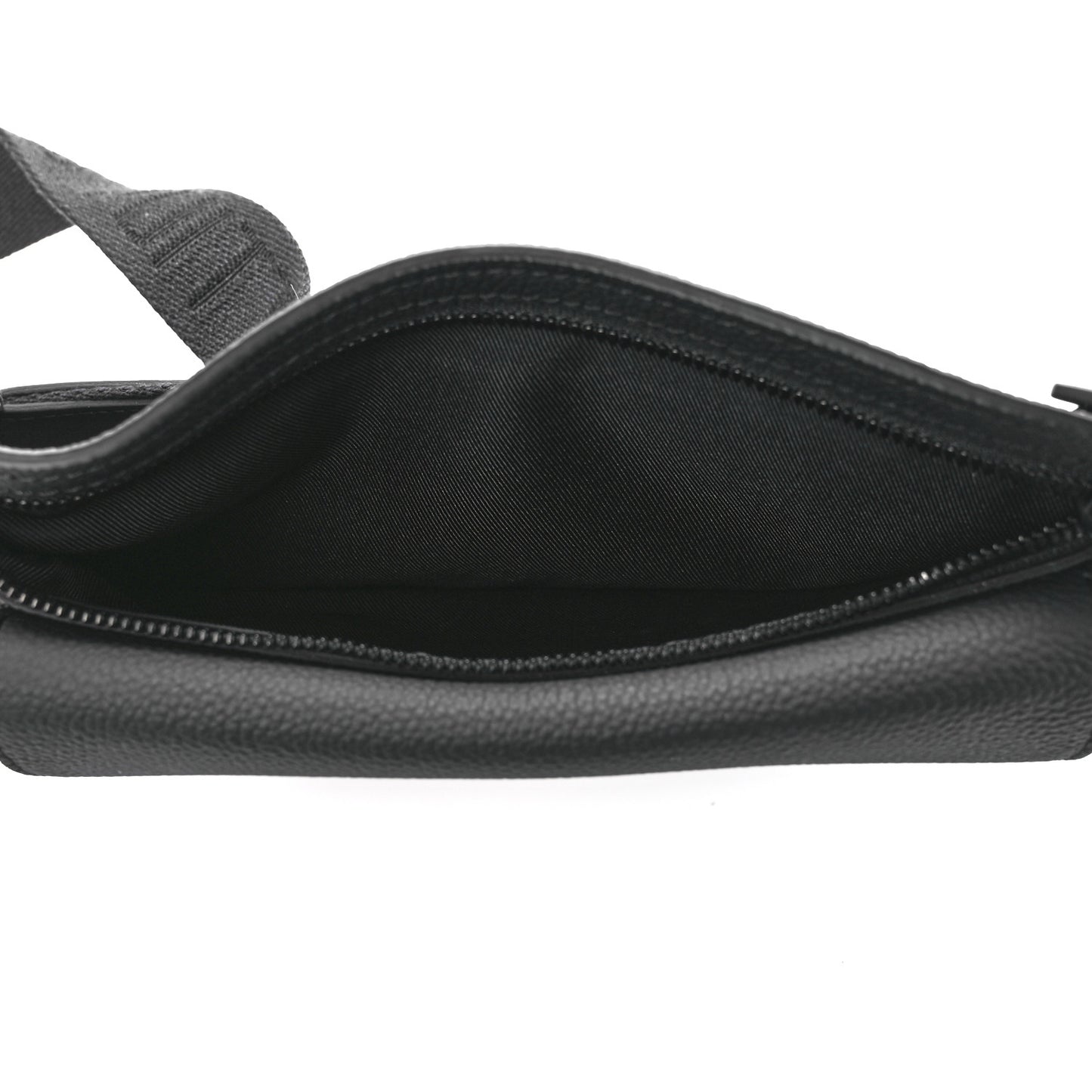 Grained Calfskin Aerogram Takeoff Sling Black