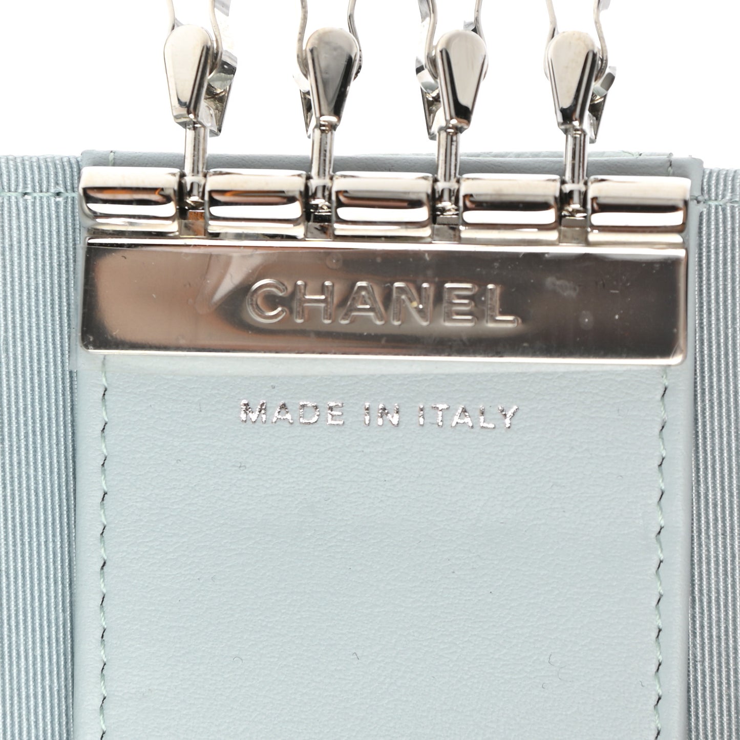 Caviar Quilted Classic 4 Key Holder Wallet Light Blue