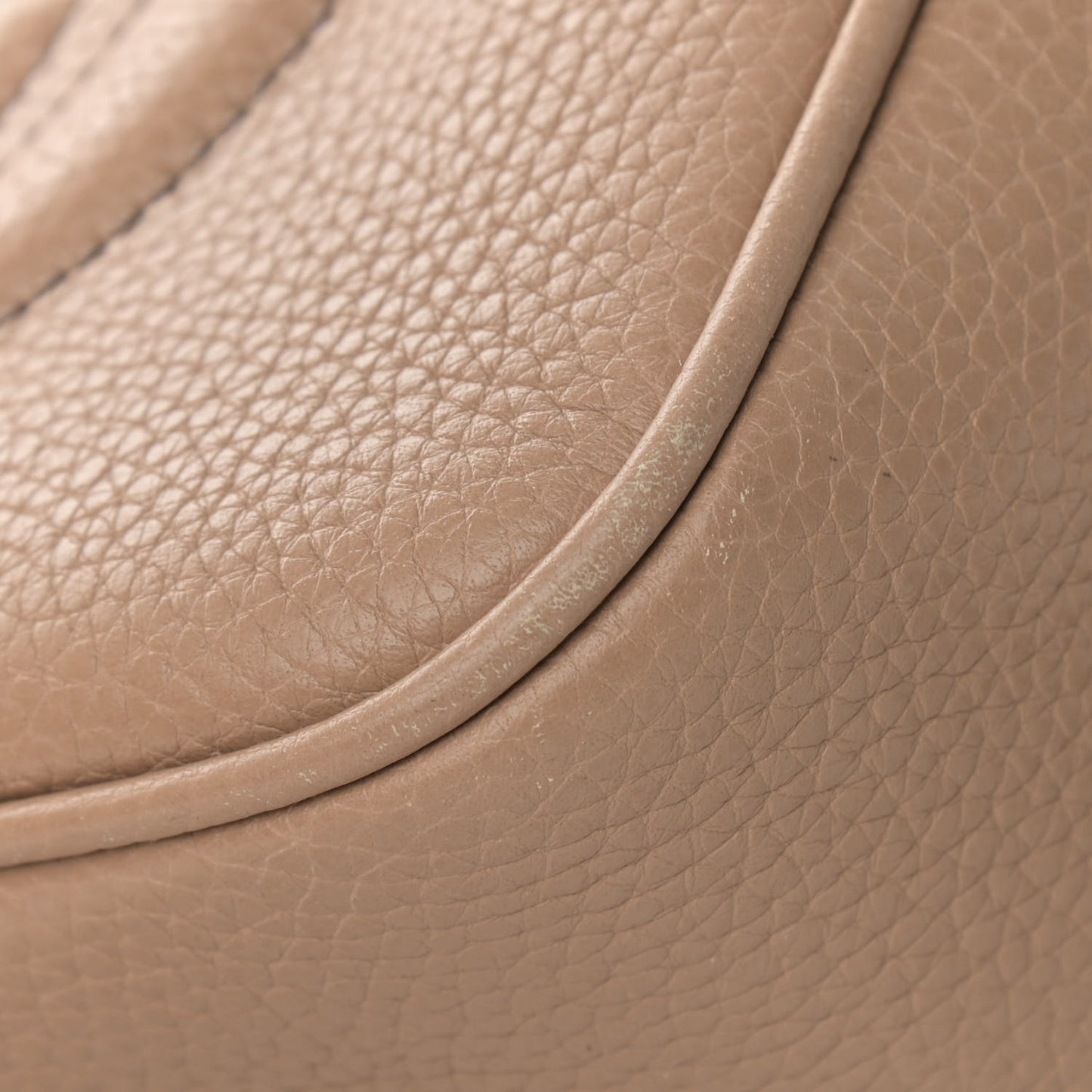 Pebbled Calfskin Small Soho Disco Bag Camelia