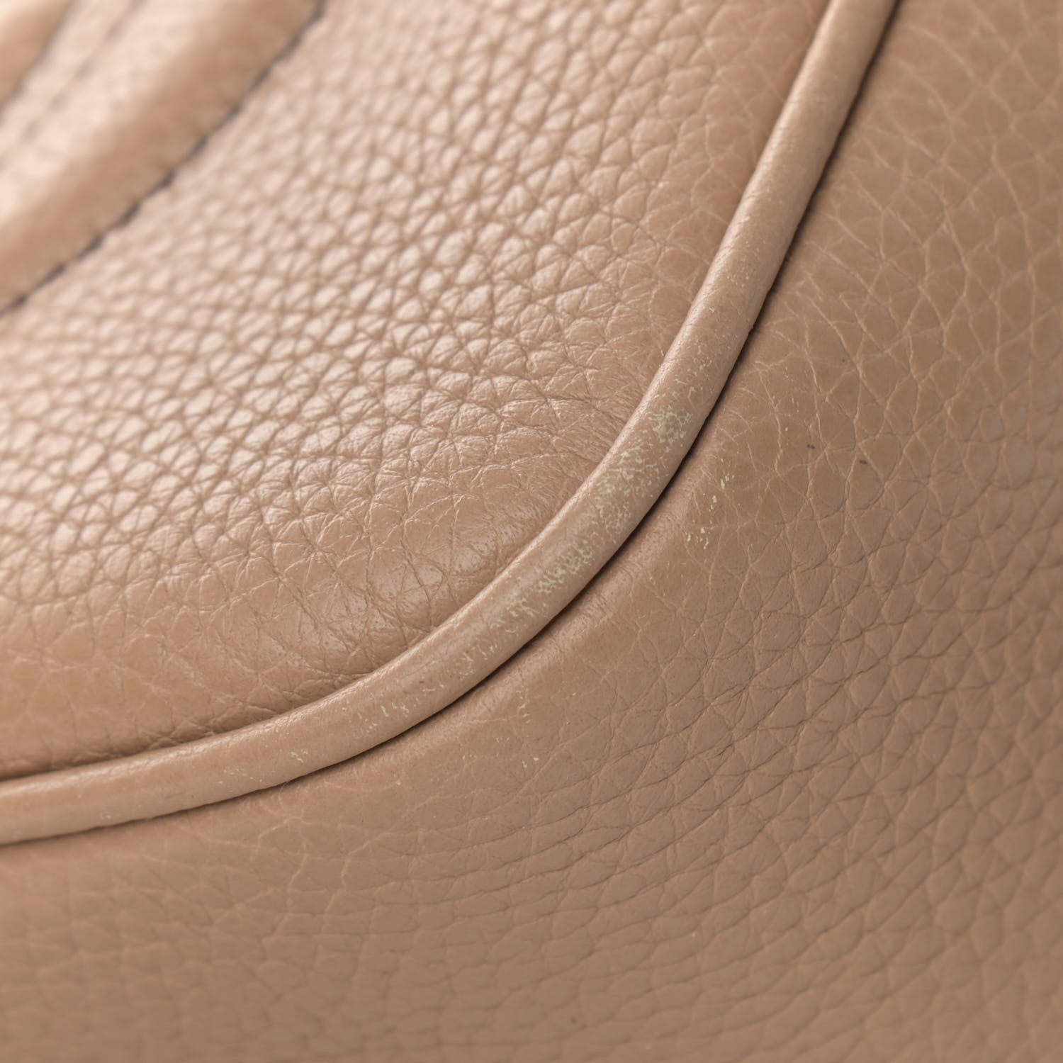 Gucci Pebbled Calfskin Small Soho Disco Bag Camelia 11 of 14