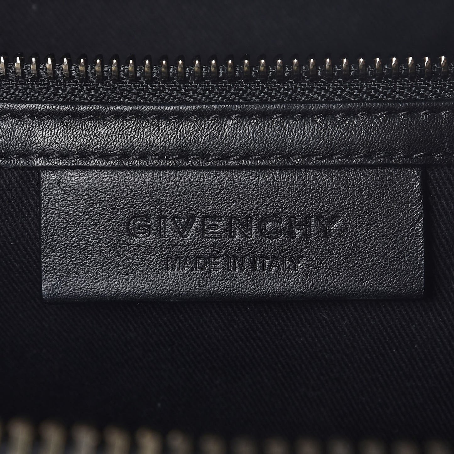 Shiny Lord Calfskin Small Antigona Black