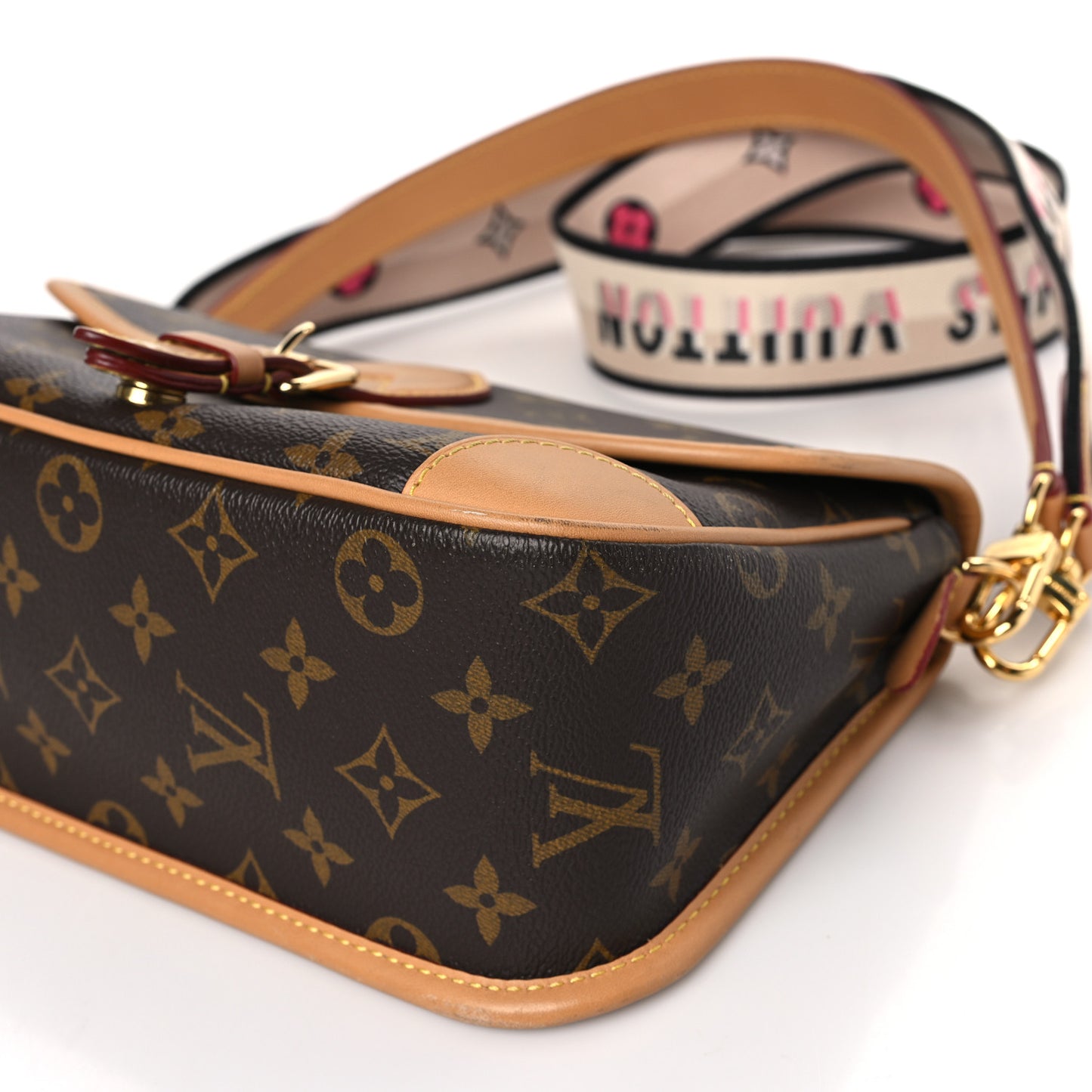 Monogram Diane Black