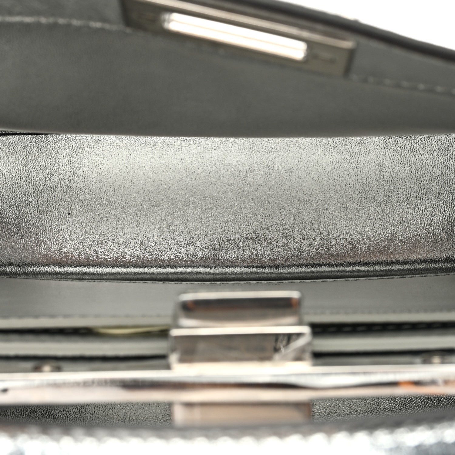 Fendi Rock Millenium Laminata Small Peekaboo I SEE U Satchel Argento 4 of 8