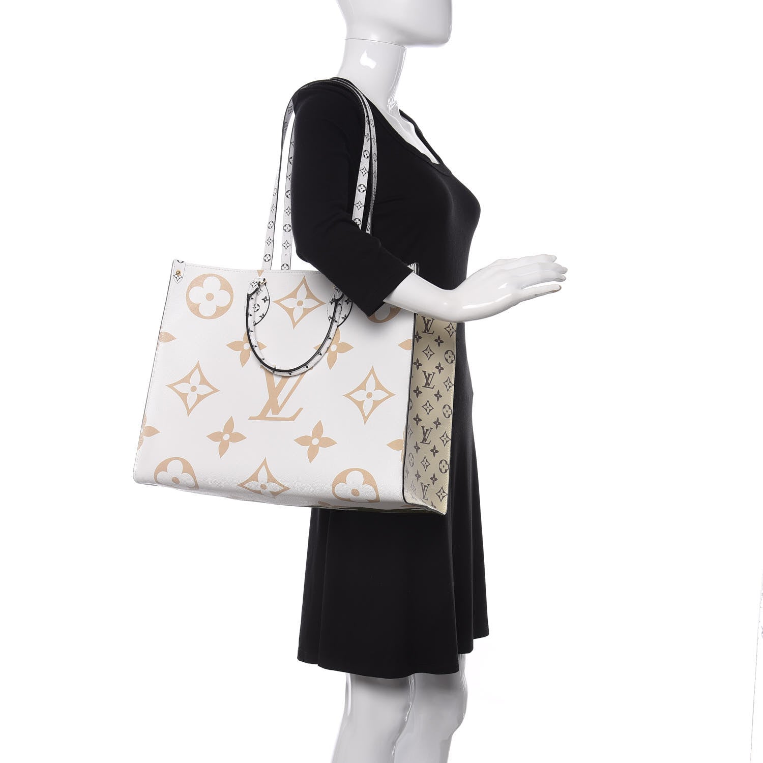 Louis Vuitton Monogram Giant Onthego GM Kaki Beige 2 of 9