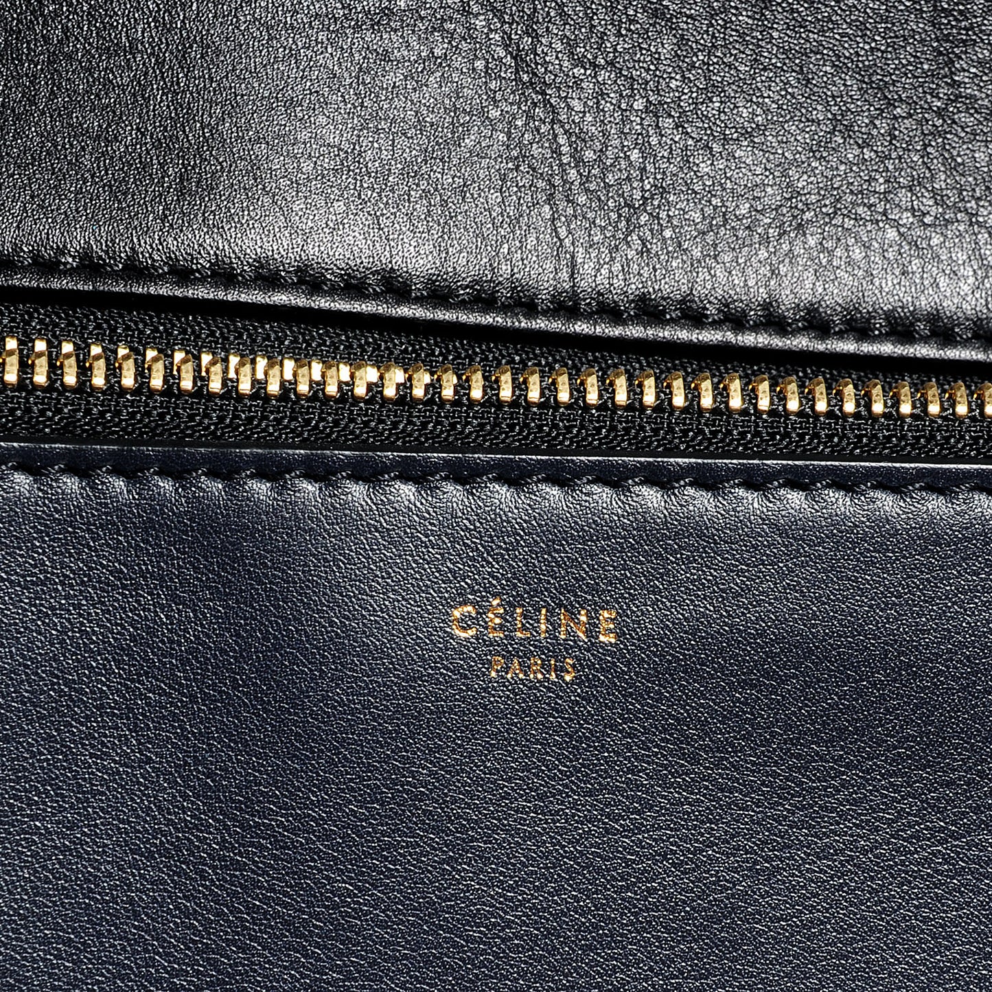 Smooth Calfskin Medium Edge Black Navy