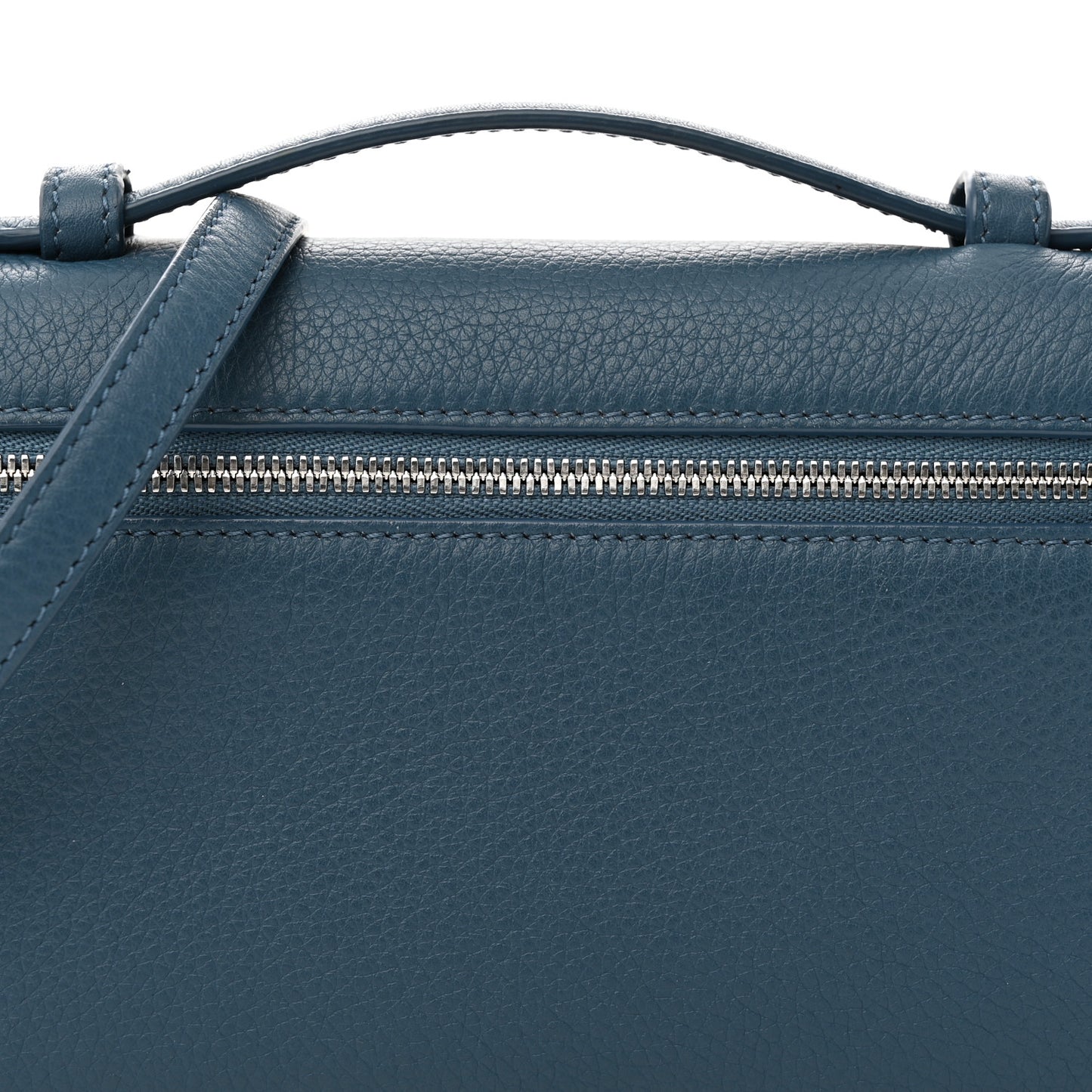 Grained Calfskin L19 Extra Pocket Pouch Cloud Sky