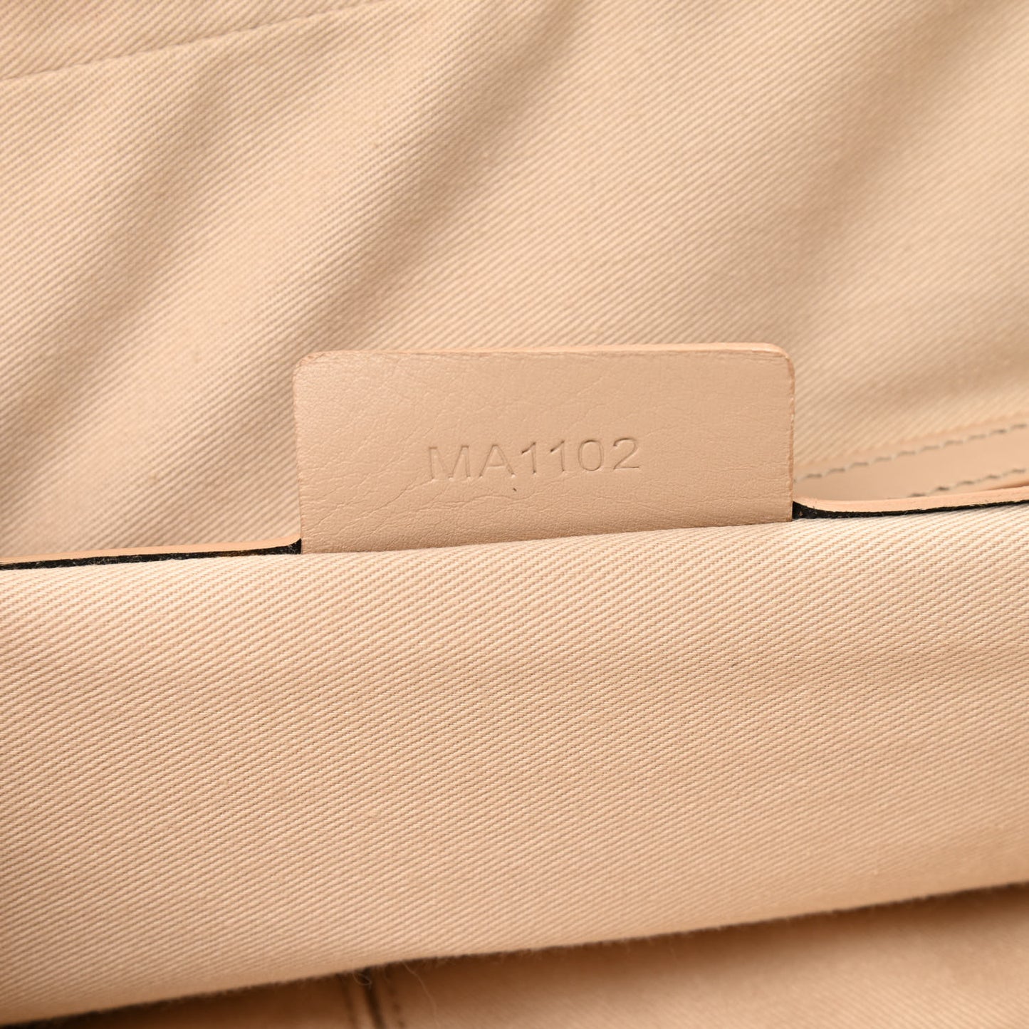 Sugar Goatskin Medium Nightingale Linen