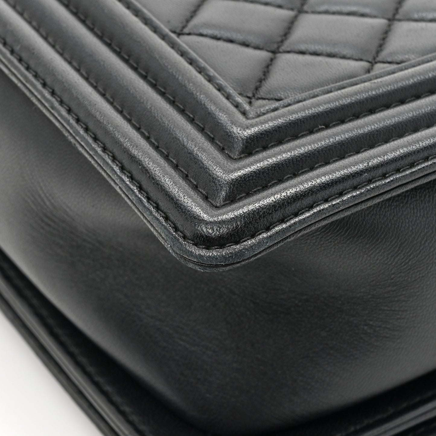 Lambskin Quilted New Medium Boy Flap Black