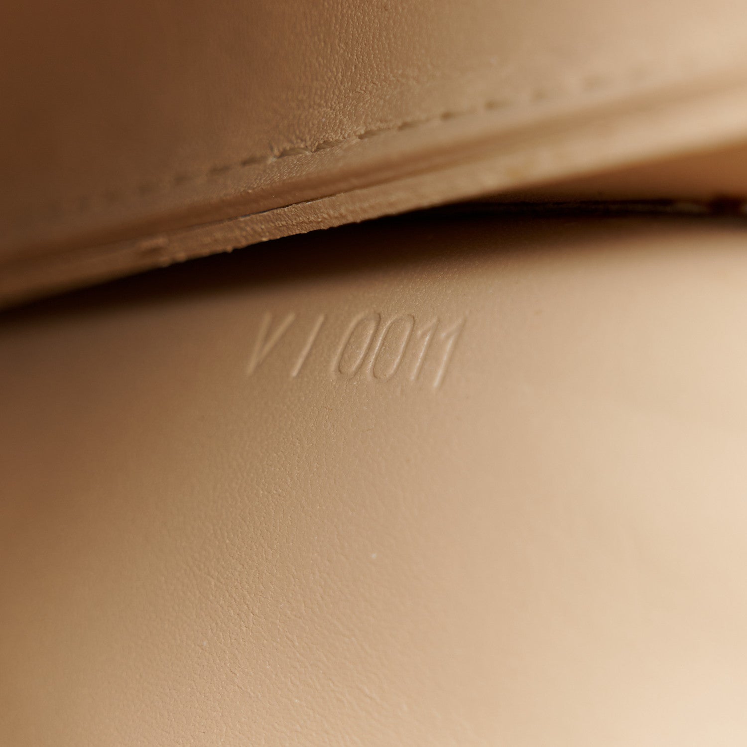 Louis Vuitton Vernis Lexington Pochette Noisette 7 of 13