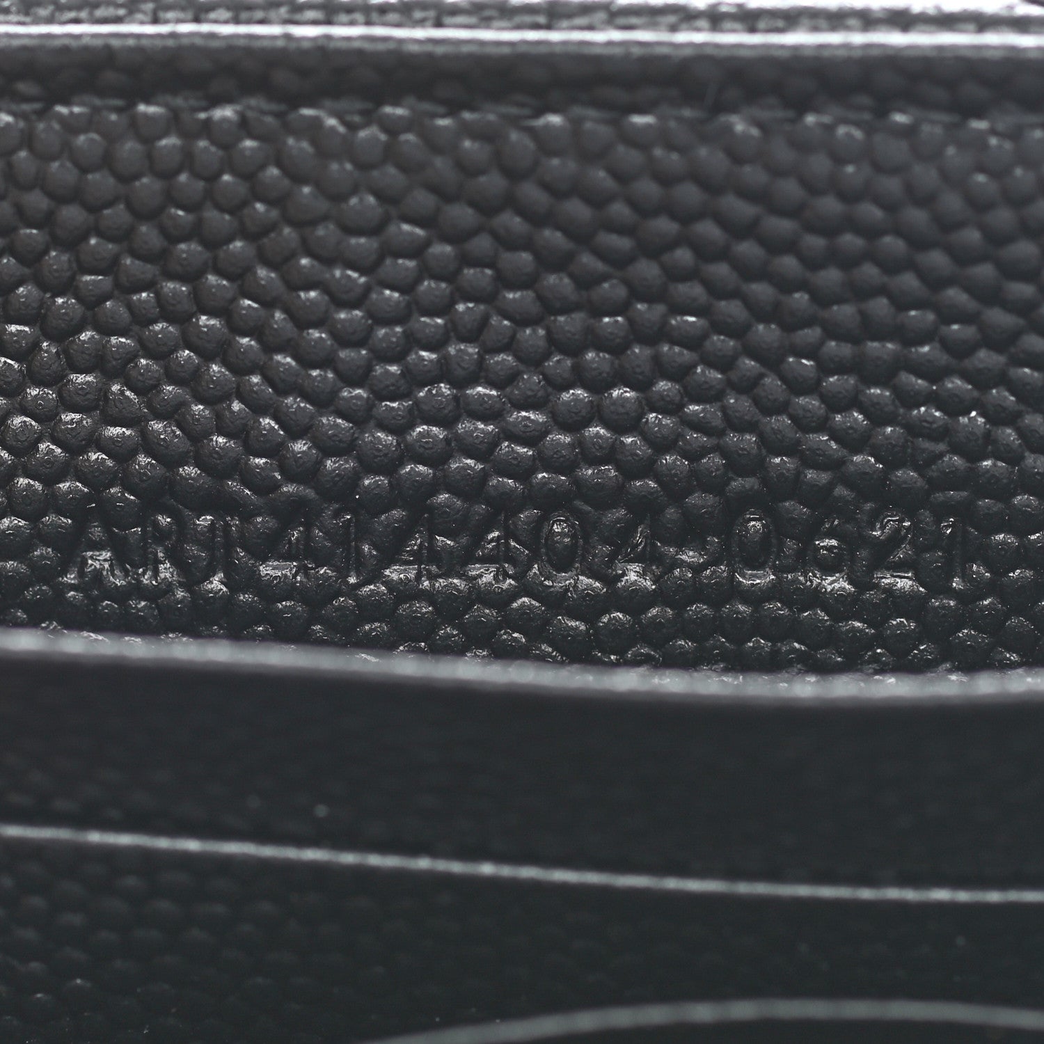 Saint Laurent Grain De Poudre Matelasse Chevron Small Monogram Envelope Wallet Black 6 of 6