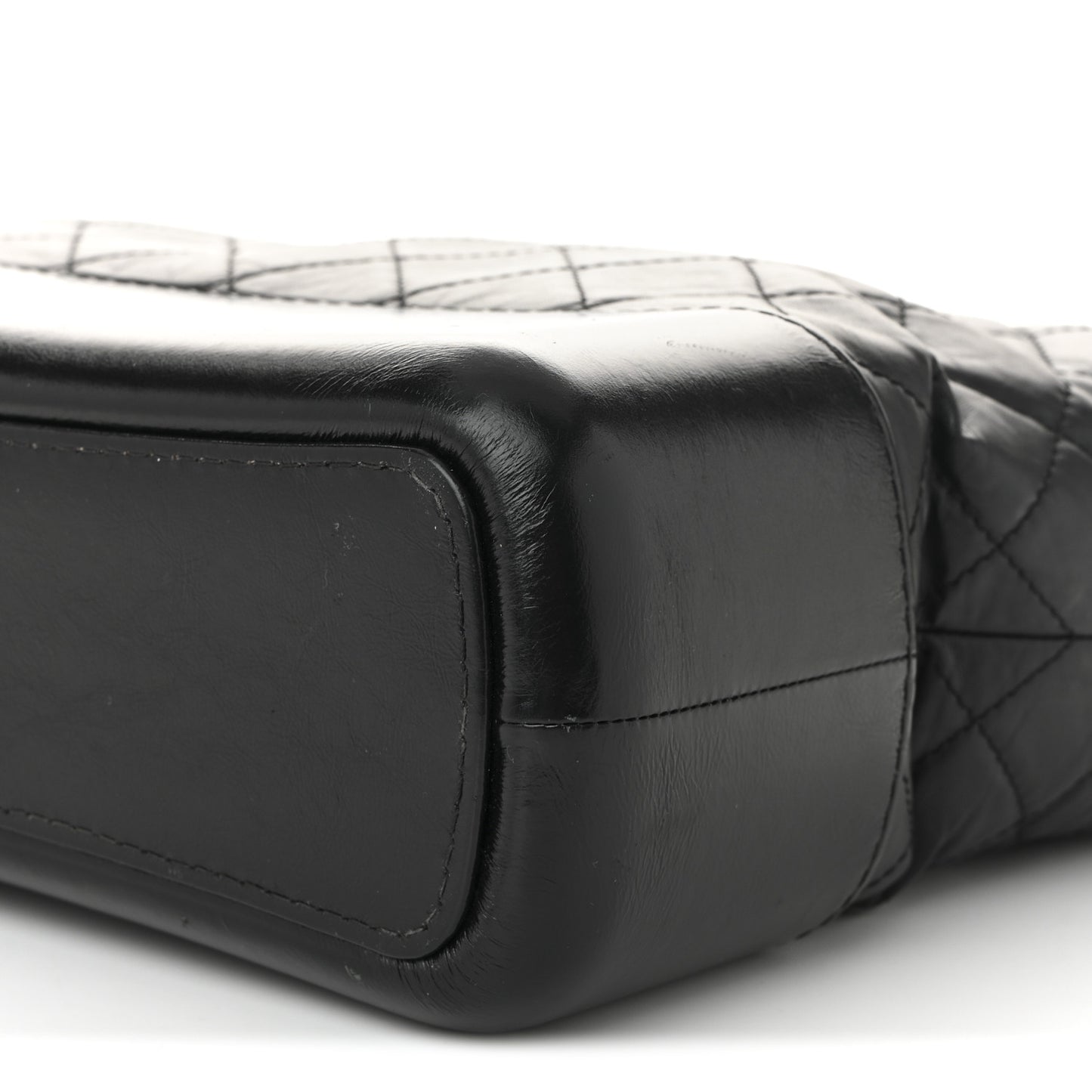 Aged Calfskin Quilted New Medium Gabrielle Hobo Black