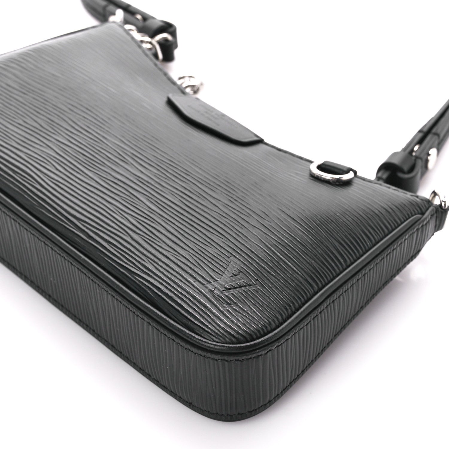 Louis Vuitton Epi Easy Pouch On Strap Black 13 of 13