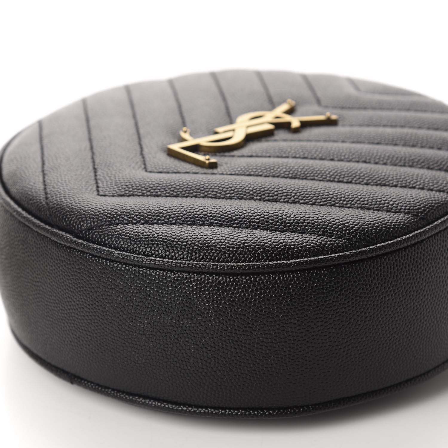 Saint Laurent Grain De Poudre Matelasse Chevron Quilted Round Vinyle Camera Bag Black 7 of 10