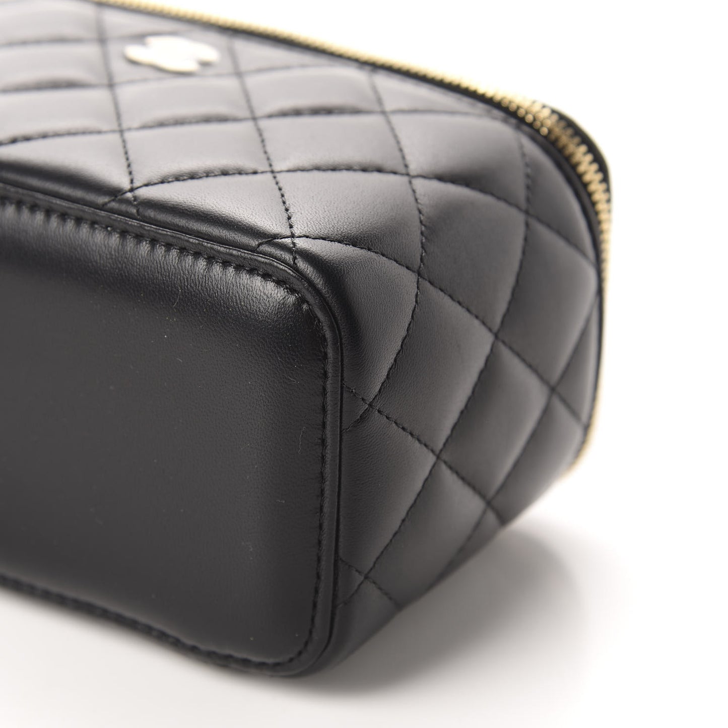 Lambskin Quilted Small Vanity Case With Chain Black