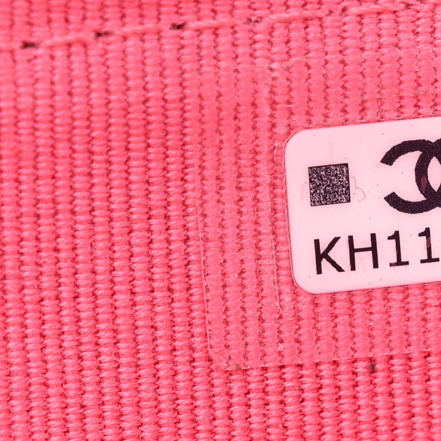 Chanel Caviar Quilted CC Zip Around Card Holder Pink 7 of 11