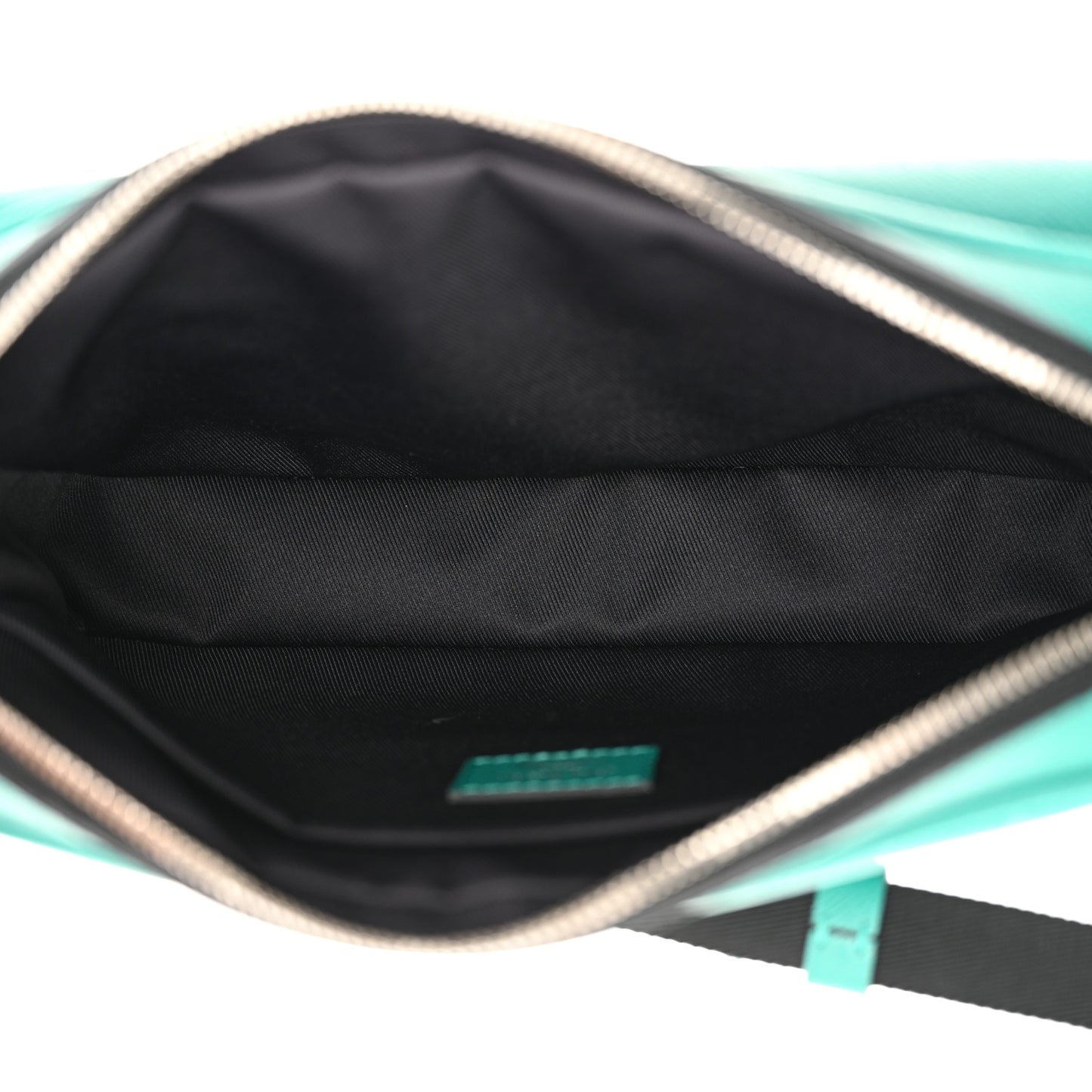 Taiga Monogram Outdoor Messenger Vert